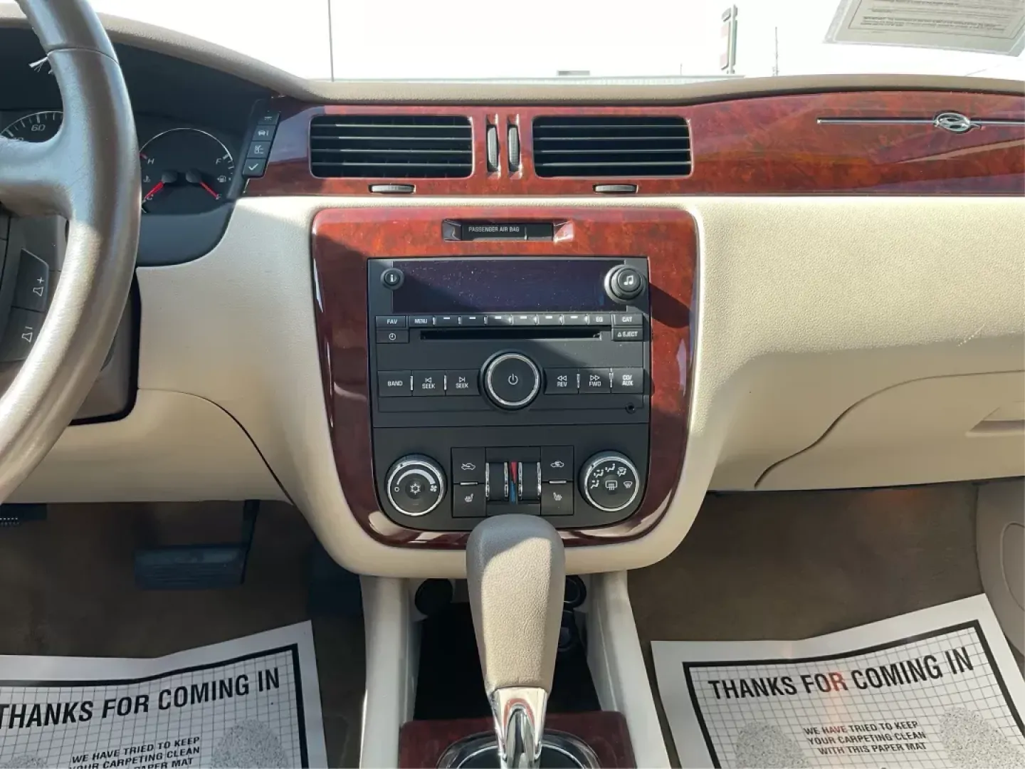 2007 Chevrolet Impala LTZ (2G1WU58R179) with an 3.9L V-6 variable valve control engine, located at 1184 Kauffman Ave, Fairborn, OH, 45324, (937) 908-9800, 39.807072, -84.031563 - Photo#12