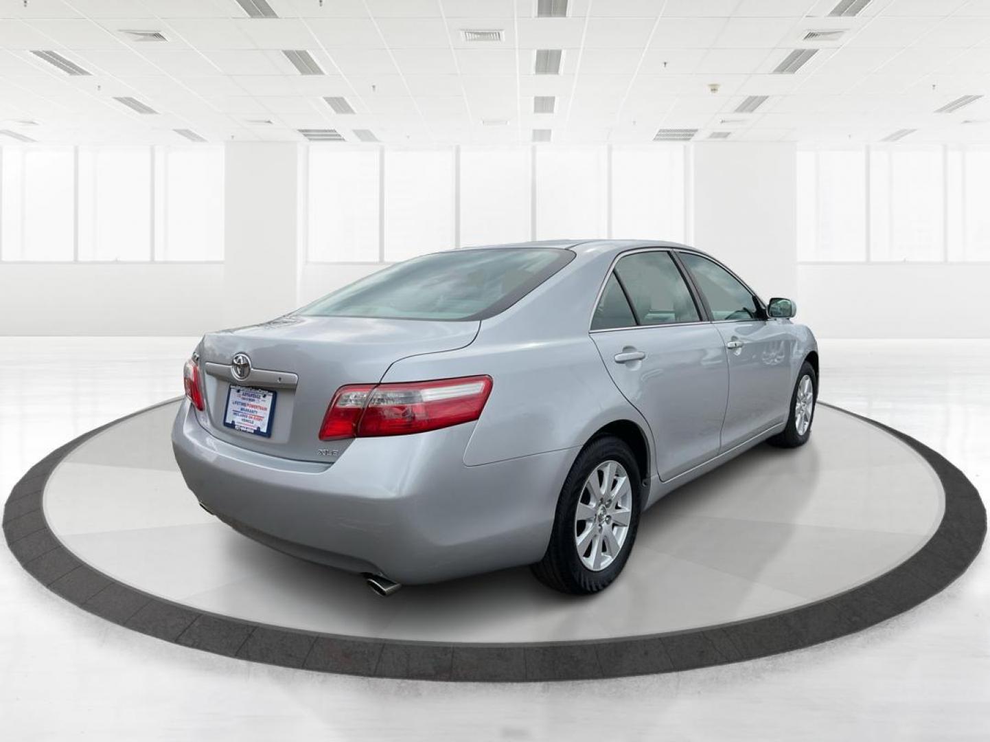 2007 Toyota Camry XLE V6 (4T1BK46K77U) with an 3.5L V-6 DOHC engine, located at 4508 South Dixie Dr, Moraine, OH, 45439, (937) 908-9800, 39.807072, -84.031563 - Photo#2