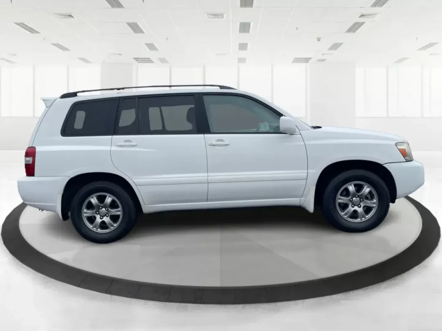 2007 Toyota Highlander V6 | Sport V6 (JTEGP21A370) with an 3.3L V-6 DOHC engine, located at 880 E. National Road, OH, 45377, (937) 908-9800, 39.891918, -84.183975 - Photo#1