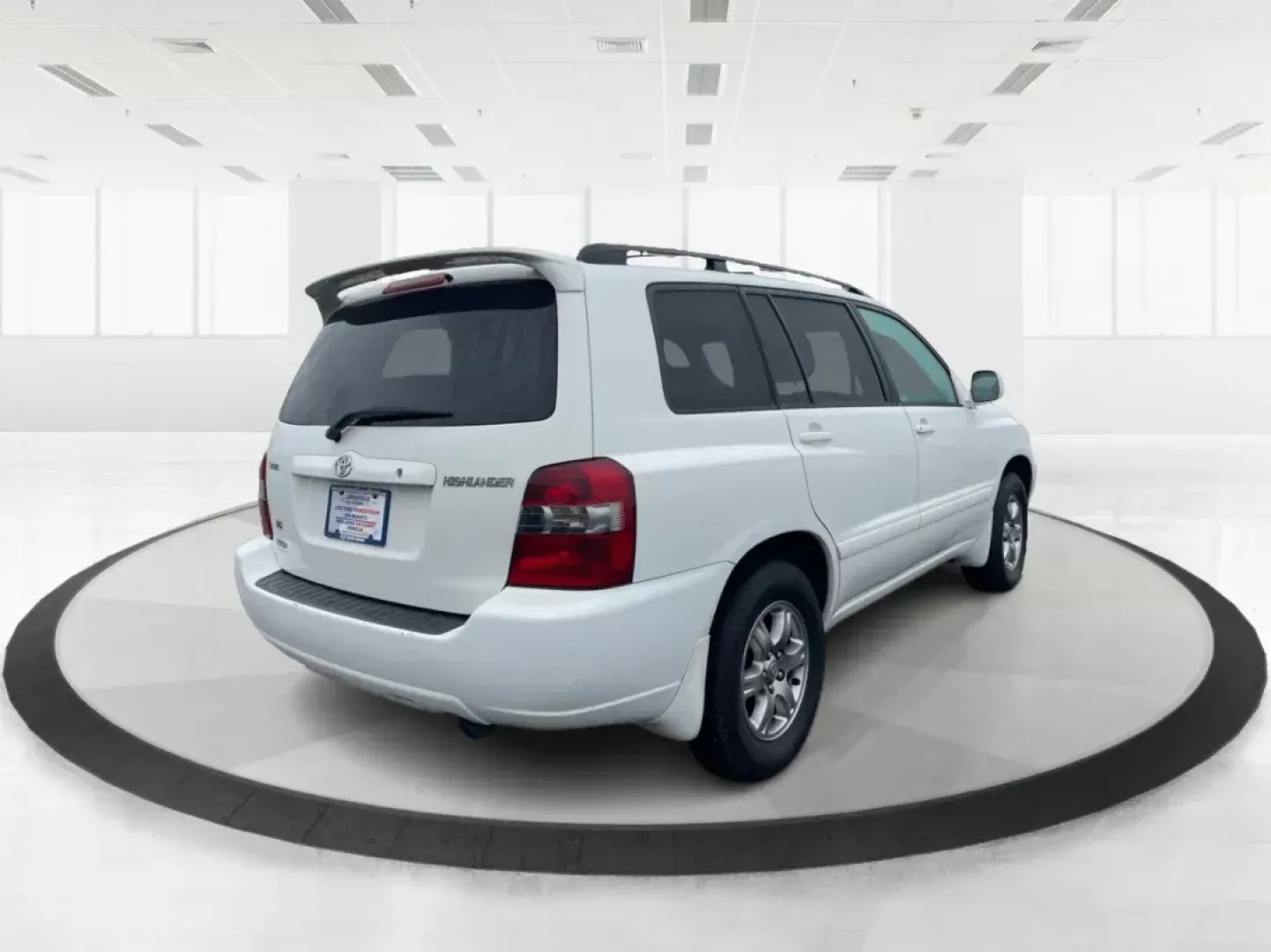2007 Toyota Highlander V6 | Sport V6 (JTEGP21A370) with an 3.3L V-6 DOHC engine, located at 880 E. National Road, OH, 45377, (937) 908-9800, 39.891918, -84.183975 - Photo#2
