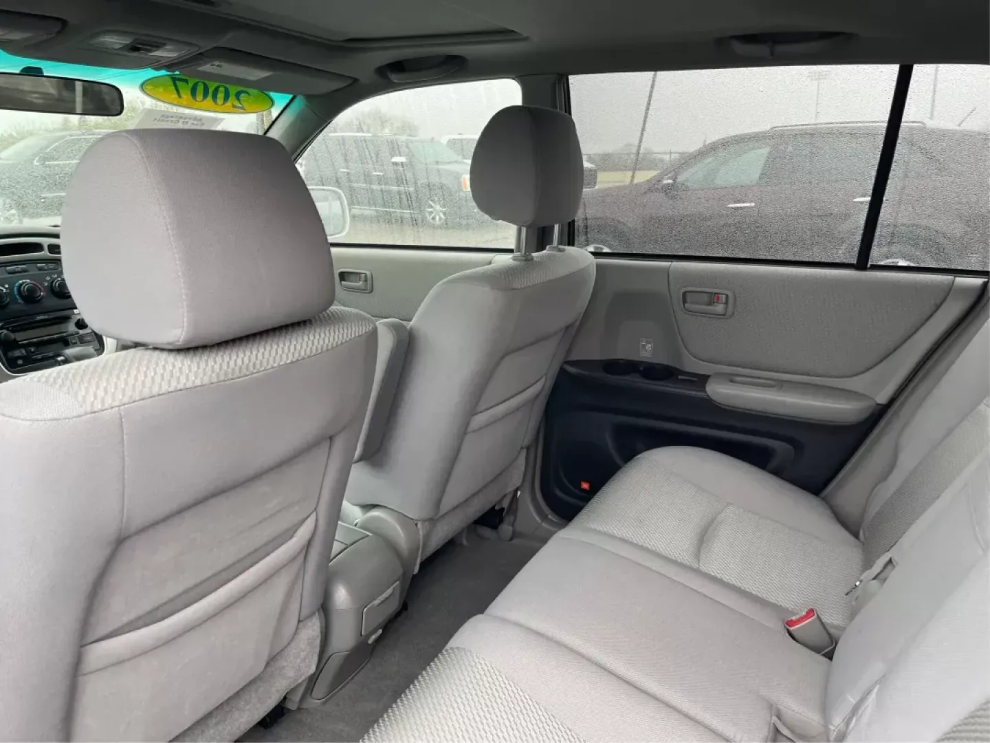 2007 Toyota Highlander V6 | Sport V6 (JTEGP21A370) with an 3.3L V-6 DOHC engine, located at 880 E. National Road, OH, 45377, (937) 908-9800, 39.891918, -84.183975 - Photo#9