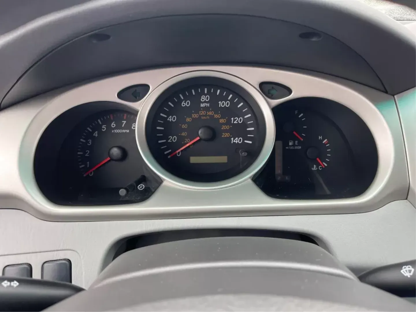 2007 Toyota Highlander V6 | Sport V6 (JTEGP21A370) with an 3.3L V-6 DOHC engine, located at 880 E. National Road, OH, 45377, (937) 908-9800, 39.891918, -84.183975 - Photo#14