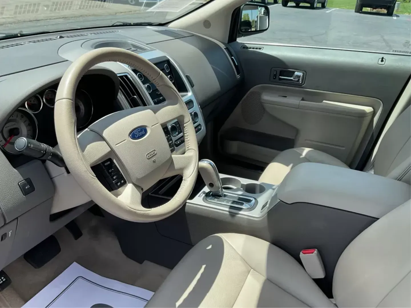 2010 Ford Edge Limited (2FMDK3KC4AB) with an Duratec 3.5L V-6 DOHC engine, located at 1230 East Main St, Xenia, OH, 45385, (937) 908-9800, 39.688042, -83.910538 - Photo#8