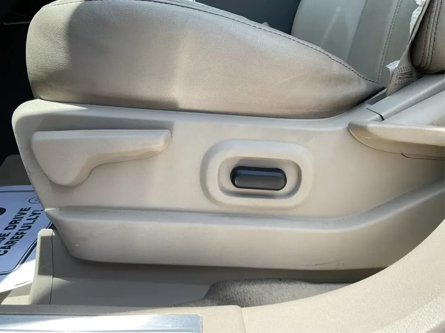 2010 Ford Edge Limited (2FMDK3KC4AB) with an Duratec 3.5L V-6 DOHC engine, located at 1230 East Main St, Xenia, OH, 45385, (937) 908-9800, 39.688042, -83.910538 - Photo#17