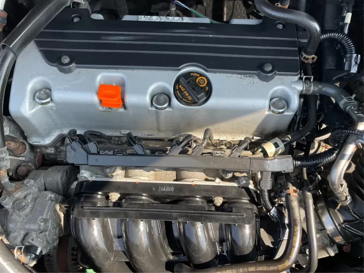 2010 Honda CR-V EX-L (5J6RE4H74AL) with an 2.4L I-4 DOHC engine, located at 8750 N County Rd 25A, Piqua, OH, 45356, (937) 908-9800, 40.164391, -84.232513 - Photo#10