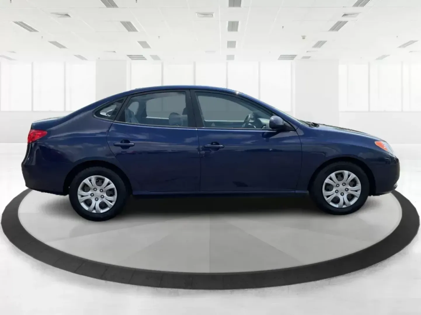 2010 Hyundai Elantra GLS (KMHDU4AD8AU) with an 2L I-4 DOHC engine, located at 1230 East Main St, Xenia, OH, 45385, (937) 908-9800, 39.688042, -83.910538 - Photo#1