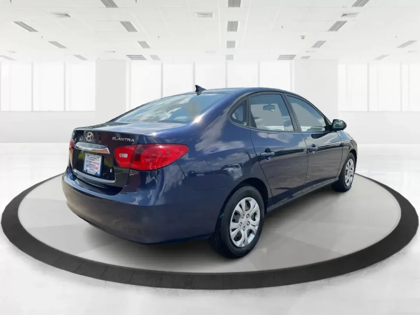 2010 Hyundai Elantra GLS (KMHDU4AD8AU) with an 2L I-4 DOHC engine, located at 1230 East Main St, Xenia, OH, 45385, (937) 908-9800, 39.688042, -83.910538 - Photo#2