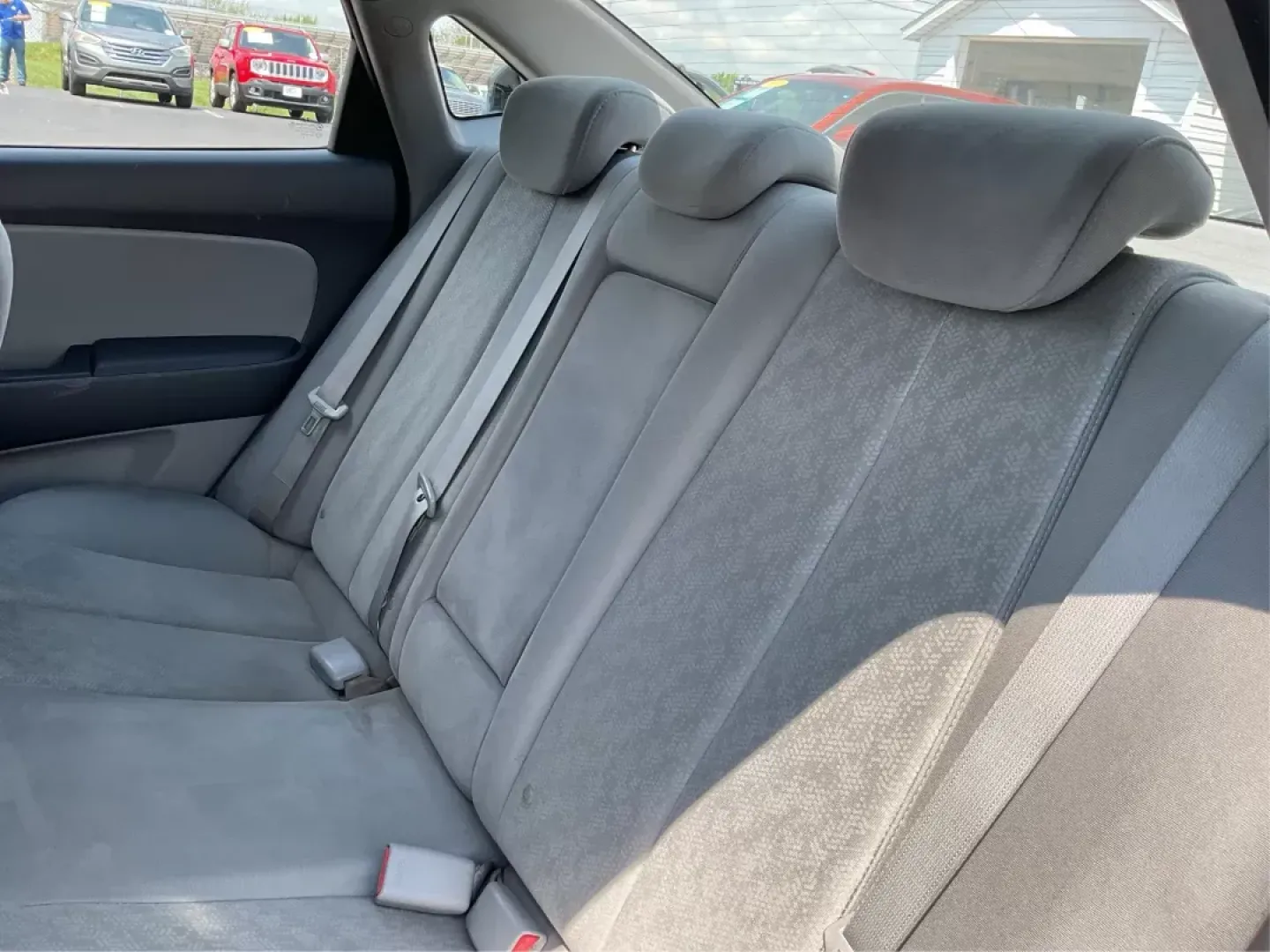 2010 Hyundai Elantra GLS (KMHDU4AD8AU) with an 2L I-4 DOHC engine, located at 1230 East Main St, Xenia, OH, 45385, (937) 908-9800, 39.688042, -83.910538 - Photo#10