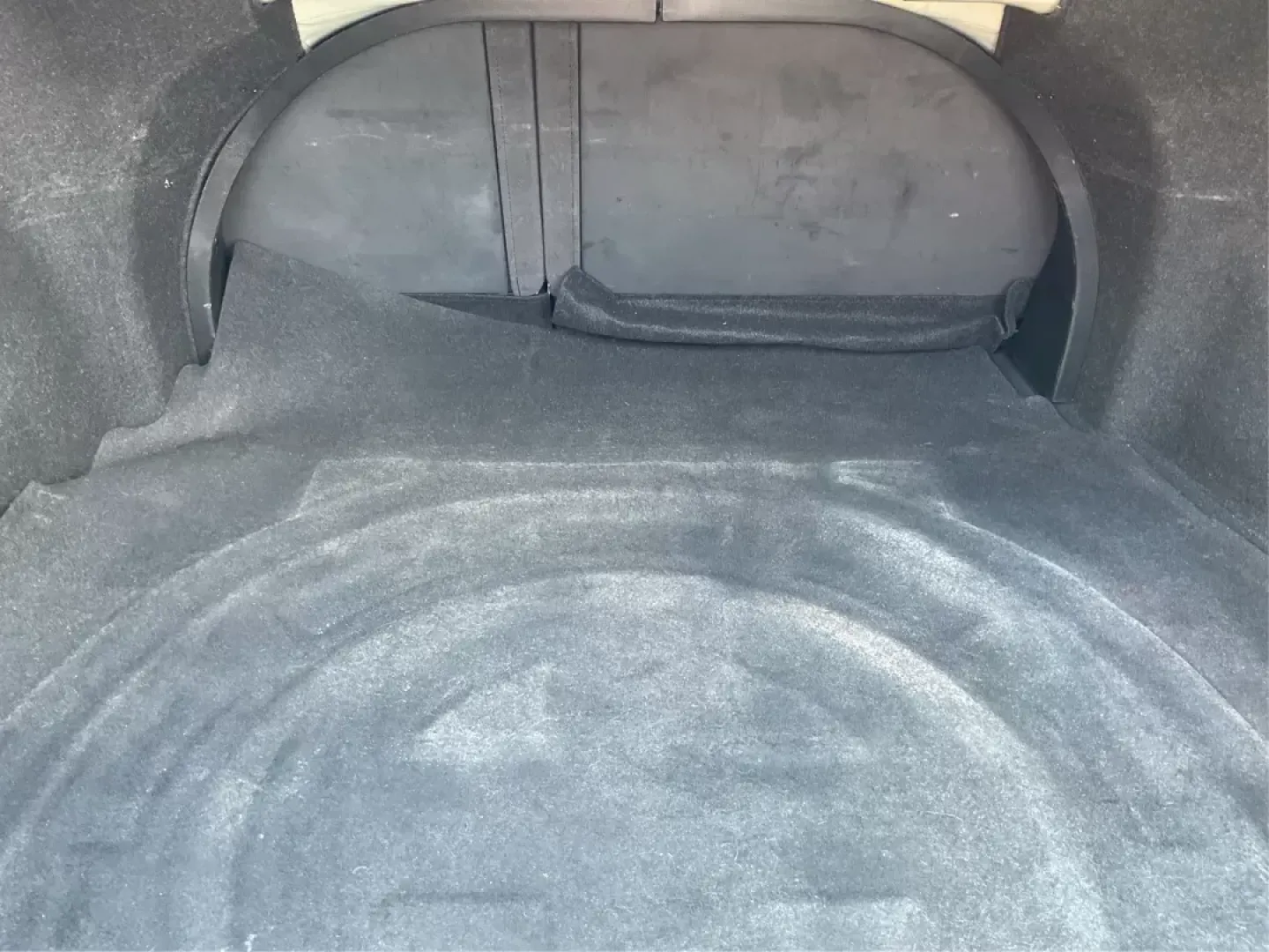 2010 Hyundai Elantra GLS (KMHDU4AD8AU) with an 2L I-4 DOHC engine, located at 1230 East Main St, Xenia, OH, 45385, (937) 908-9800, 39.688042, -83.910538 - Photo#12