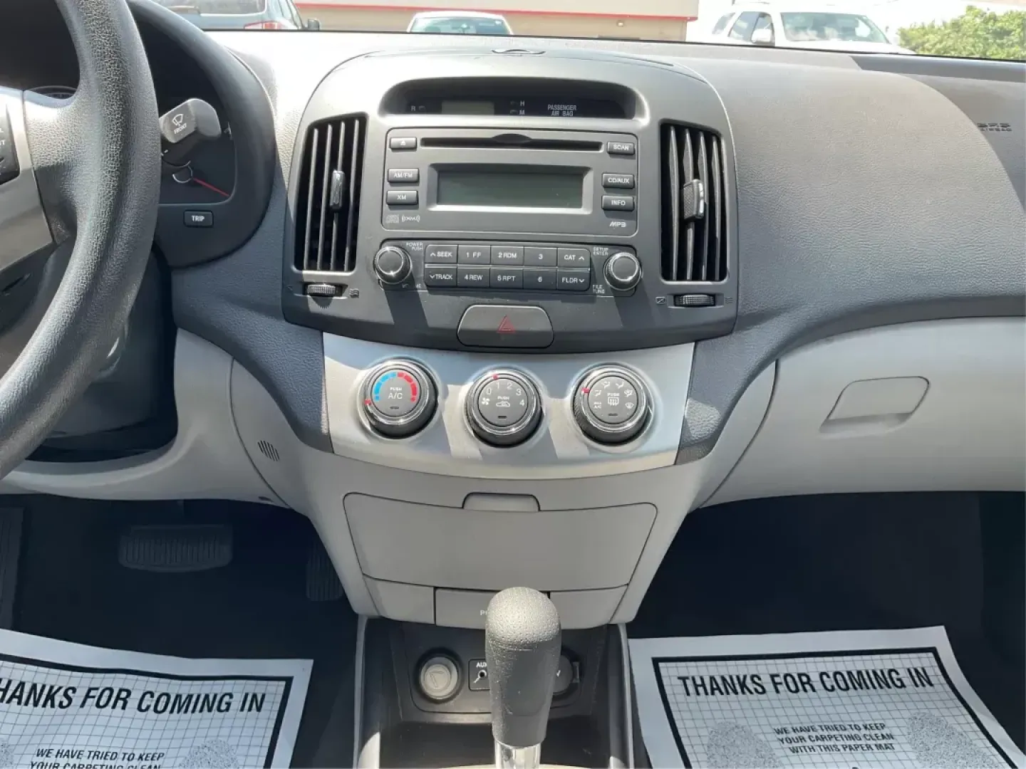 2010 Hyundai Elantra GLS (KMHDU4AD8AU) with an 2L I-4 DOHC engine, located at 1230 East Main St, Xenia, OH, 45385, (937) 908-9800, 39.688042, -83.910538 - Photo#13