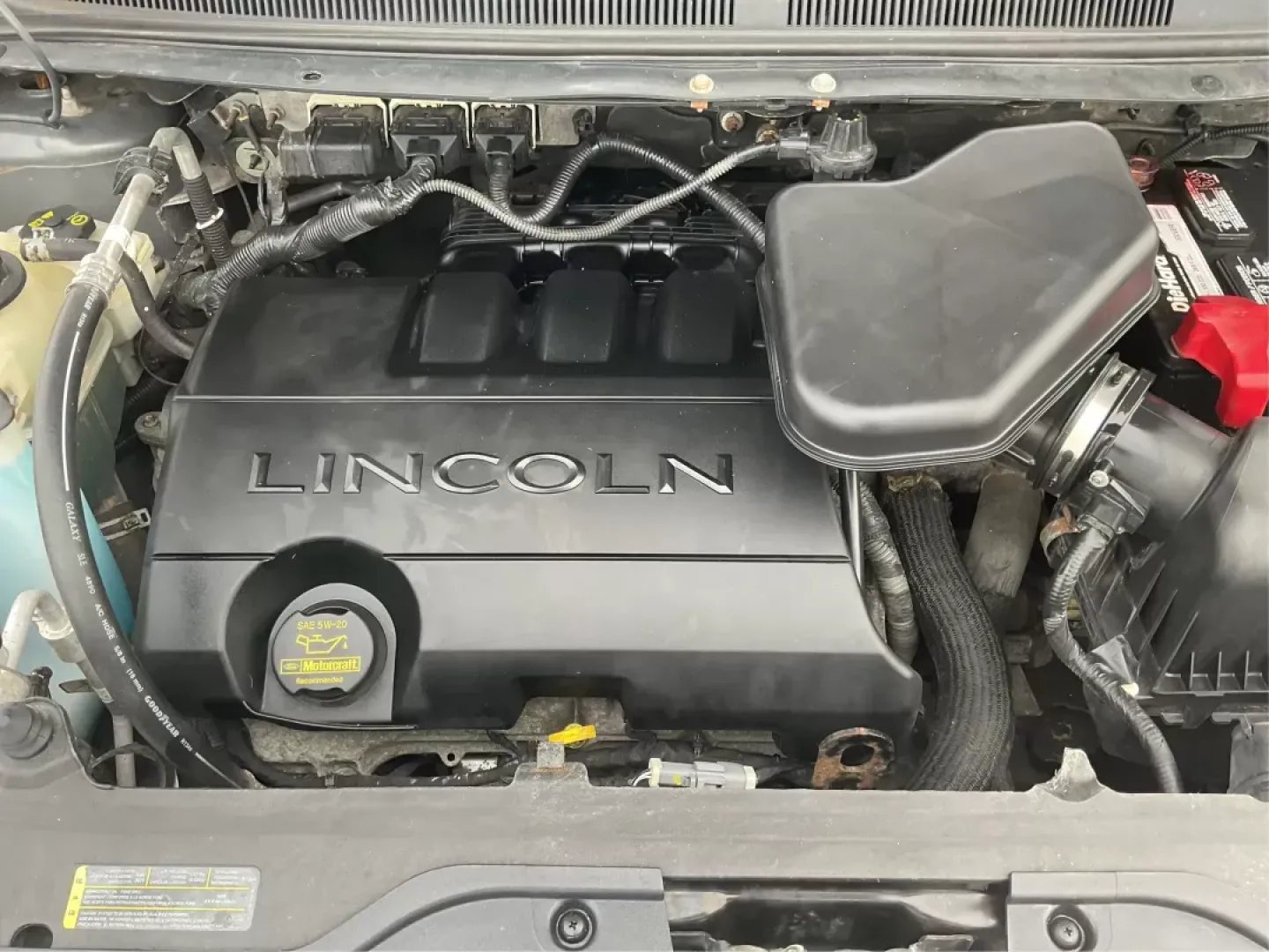 2010 Lincoln MKX AWD (2LMDJ8JC8AB) with an Other engine, located at 8750 N County Rd 25A, Piqua, OH, 45356, (937) 908-9800, 40.164391, -84.232513 - Photo#10
