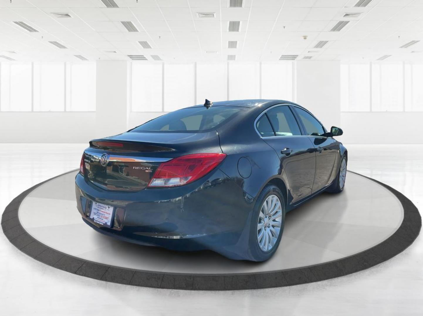2011 Carbon Black Metallic Buick Regal CXL - 4XL (W04GS5EC9B1) with an 2.4L L4 DOHC 16V engine, 6-Speed Automatic transmission, located at 1184 Kauffman Ave, Fairborn, OH, 45324, (937) 908-9800, 39.807072, -84.031563 - Photo#2