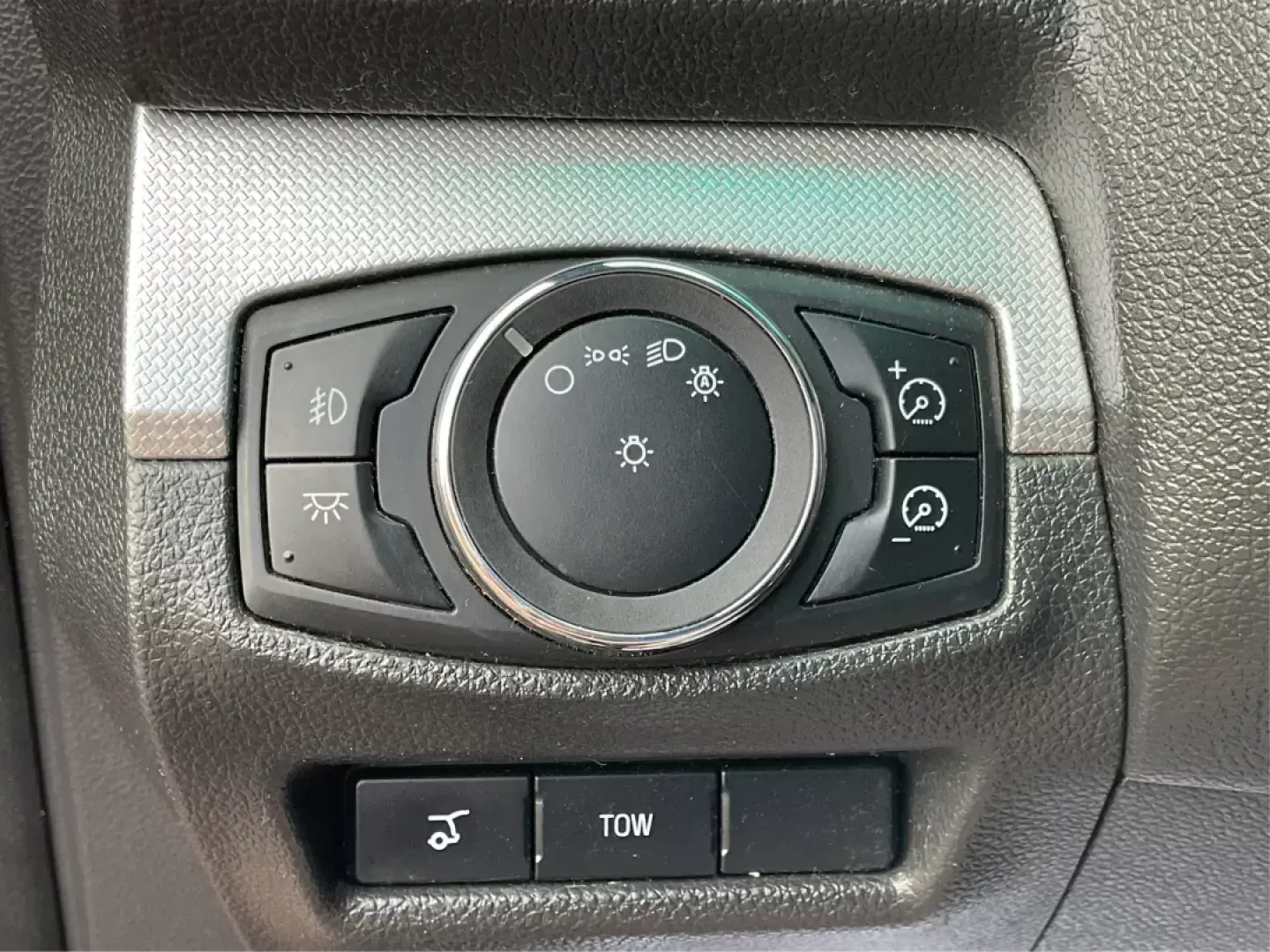 2011 Ford Explorer XLT (1FMHK7D8XBG) with an Other engine, located at 8750 N County Rd 25A, Piqua, OH, 45356, (937) 908-9800, 40.164391, -84.232513 - Photo#16