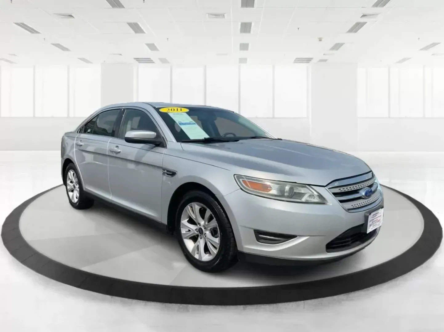 2011 Ford Taurus SEL (1FAHP2EW4BG) with an Duratec 3.5L V-6 DOHC engine, located at 401 Woodman Dr, Riverside, OH, 45431, (937) 908-9800, 39.761024, -84.120956 - Photo#0
