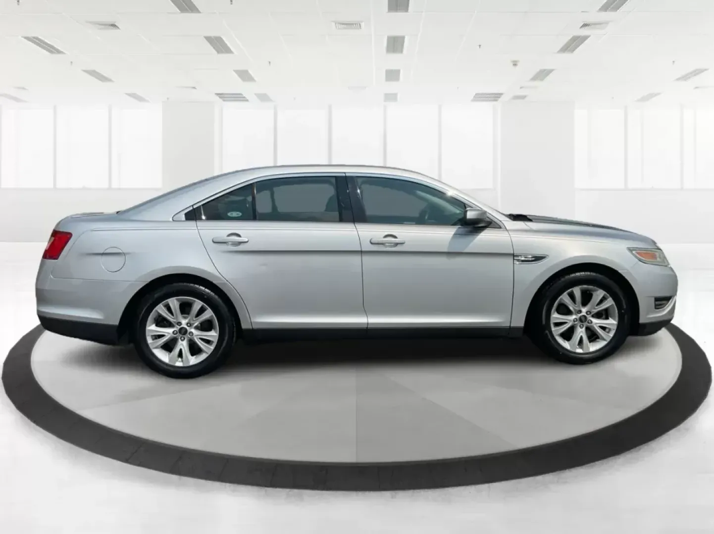2011 Ford Taurus SEL (1FAHP2EW4BG) with an Duratec 3.5L V-6 DOHC engine, located at 401 Woodman Dr, Riverside, OH, 45431, (937) 908-9800, 39.761024, -84.120956 - Photo#1