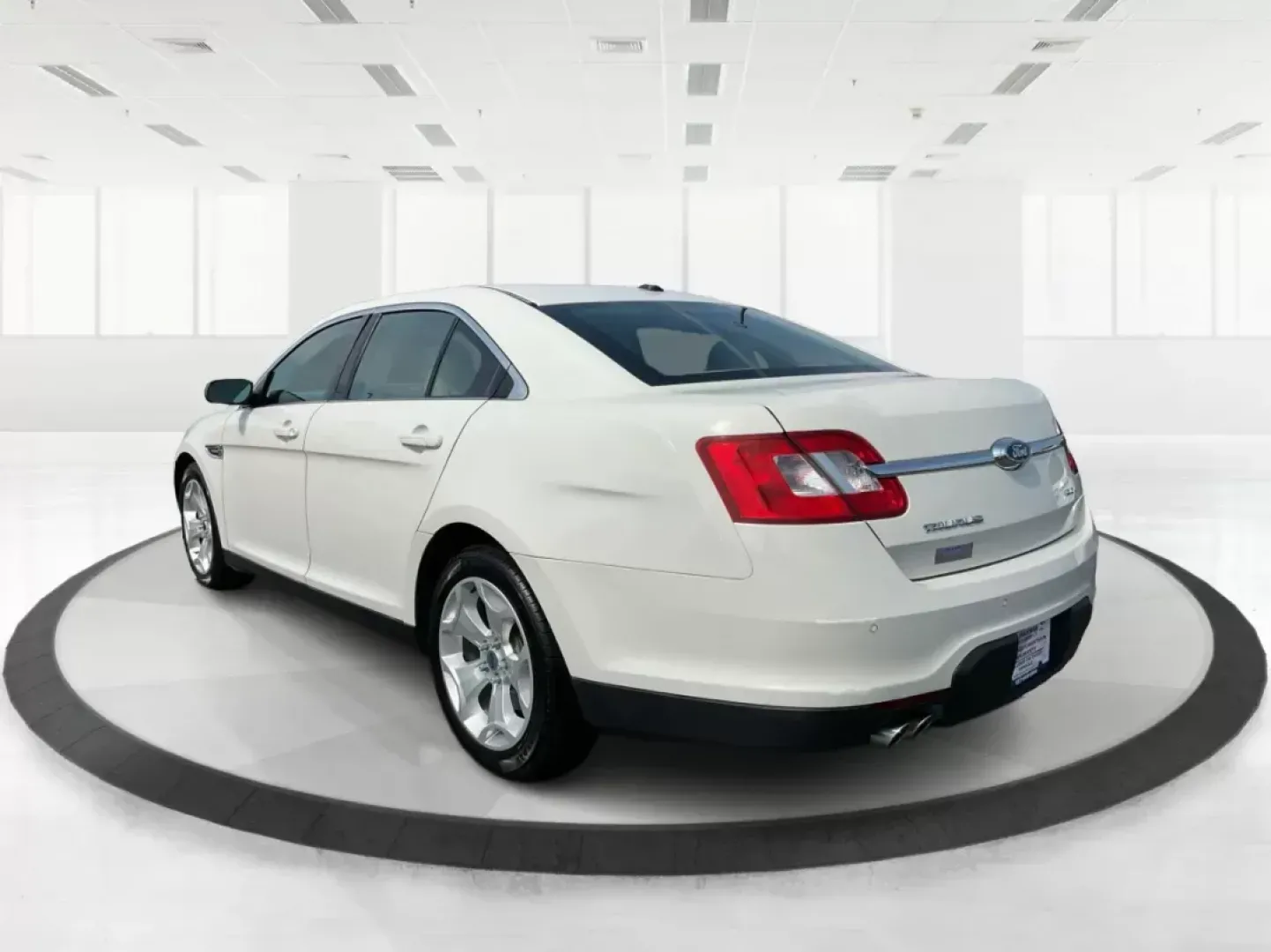 2011 Ford Taurus SEL (1FAHP2EW5BG) with an Duratec 3.5L V-6 DOHC engine, located at 8750 N County Rd 25A, Piqua, OH, 45356, (937) 908-9800, 40.164391, -84.232513 - Photo#4