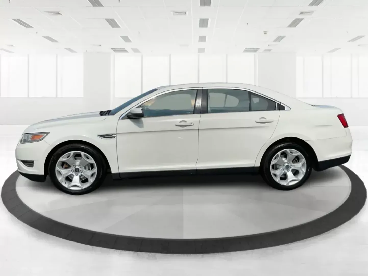 2011 Ford Taurus SEL (1FAHP2EW5BG) with an Duratec 3.5L V-6 DOHC engine, located at 8750 N County Rd 25A, Piqua, OH, 45356, (937) 908-9800, 40.164391, -84.232513 - Photo#5