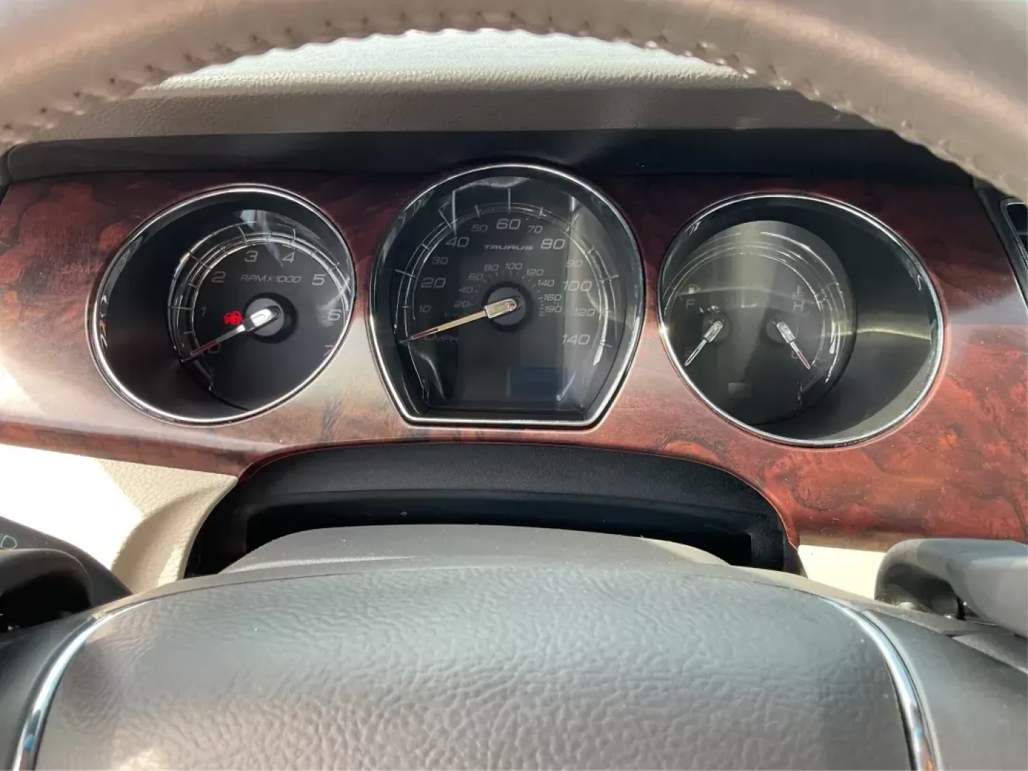 2011 Ford Taurus SEL (1FAHP2EW5BG) with an Duratec 3.5L V-6 DOHC engine, located at 8750 N County Rd 25A, Piqua, OH, 45356, (937) 908-9800, 40.164391, -84.232513 - Photo#14