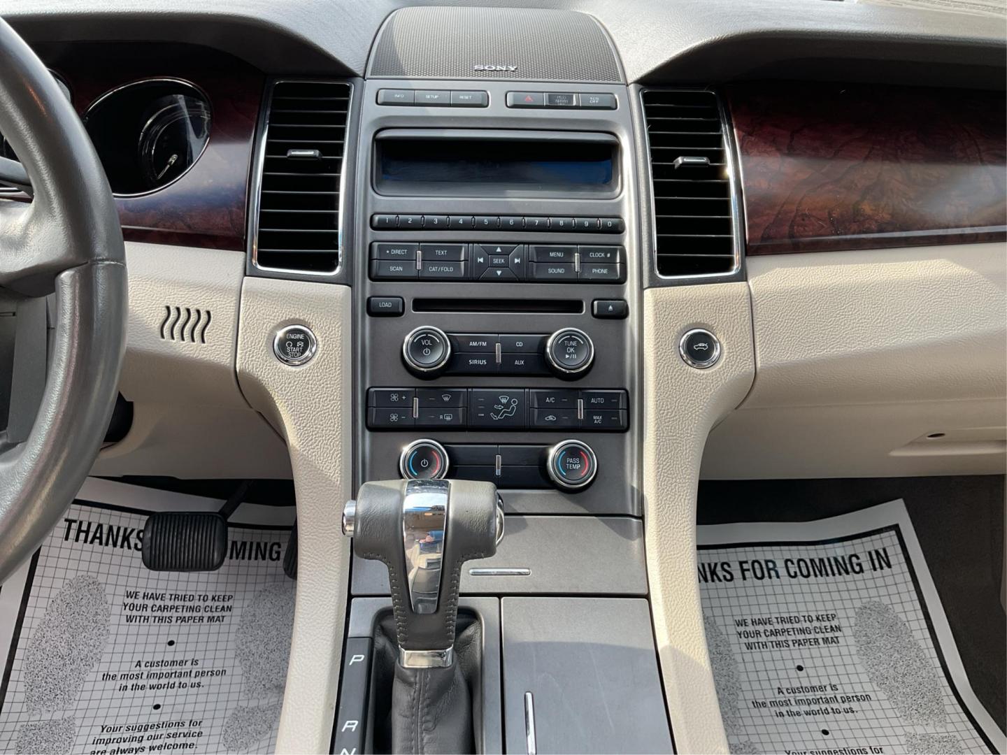 2011 Ford Taurus SEL (1FAHP2HW0BG) with an Duratec 3.5L V-6 DOHC engine, located at 1099 N County Rd 25A , Troy, OH, 45373, (937) 908-9800, 40.057041, -84.215462 - Photo#12