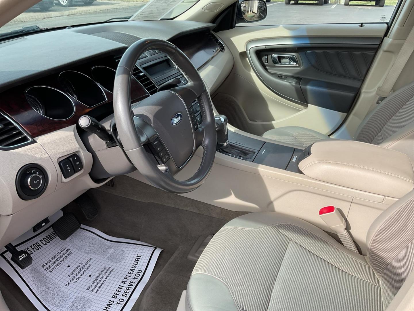 2011 Ford Taurus SEL (1FAHP2HW0BG) with an Duratec 3.5L V-6 DOHC engine, located at 1099 N County Rd 25A , Troy, OH, 45373, (937) 908-9800, 40.057041, -84.215462 - Photo#8