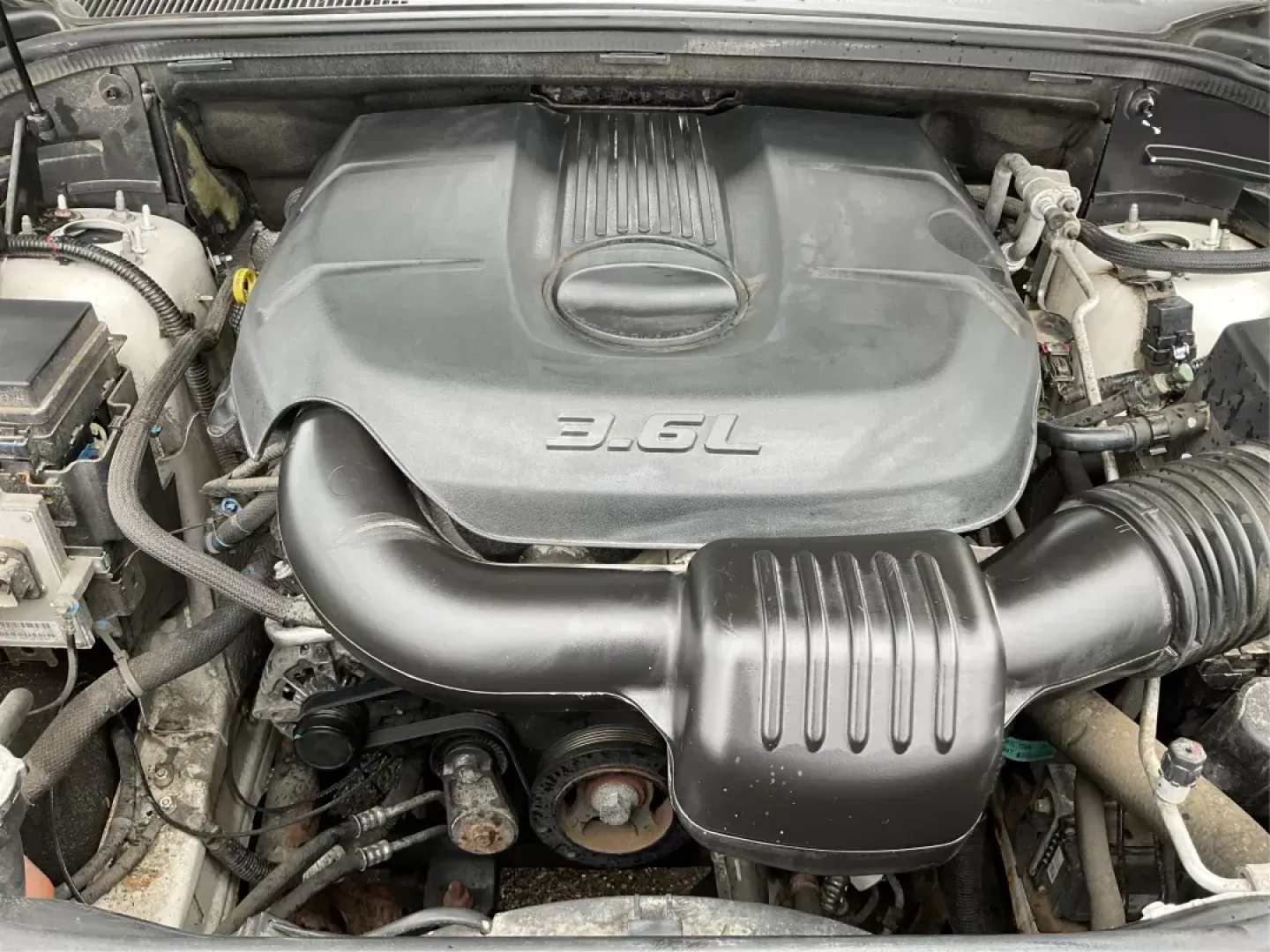 2011 Jeep Grand Cherokee Limited (1J4RR5GG2BC) with an Other engine, located at 1184 Kauffman Ave, Fairborn, OH, 45324, (937) 908-9800, 39.807072, -84.031563 - Photo#11
