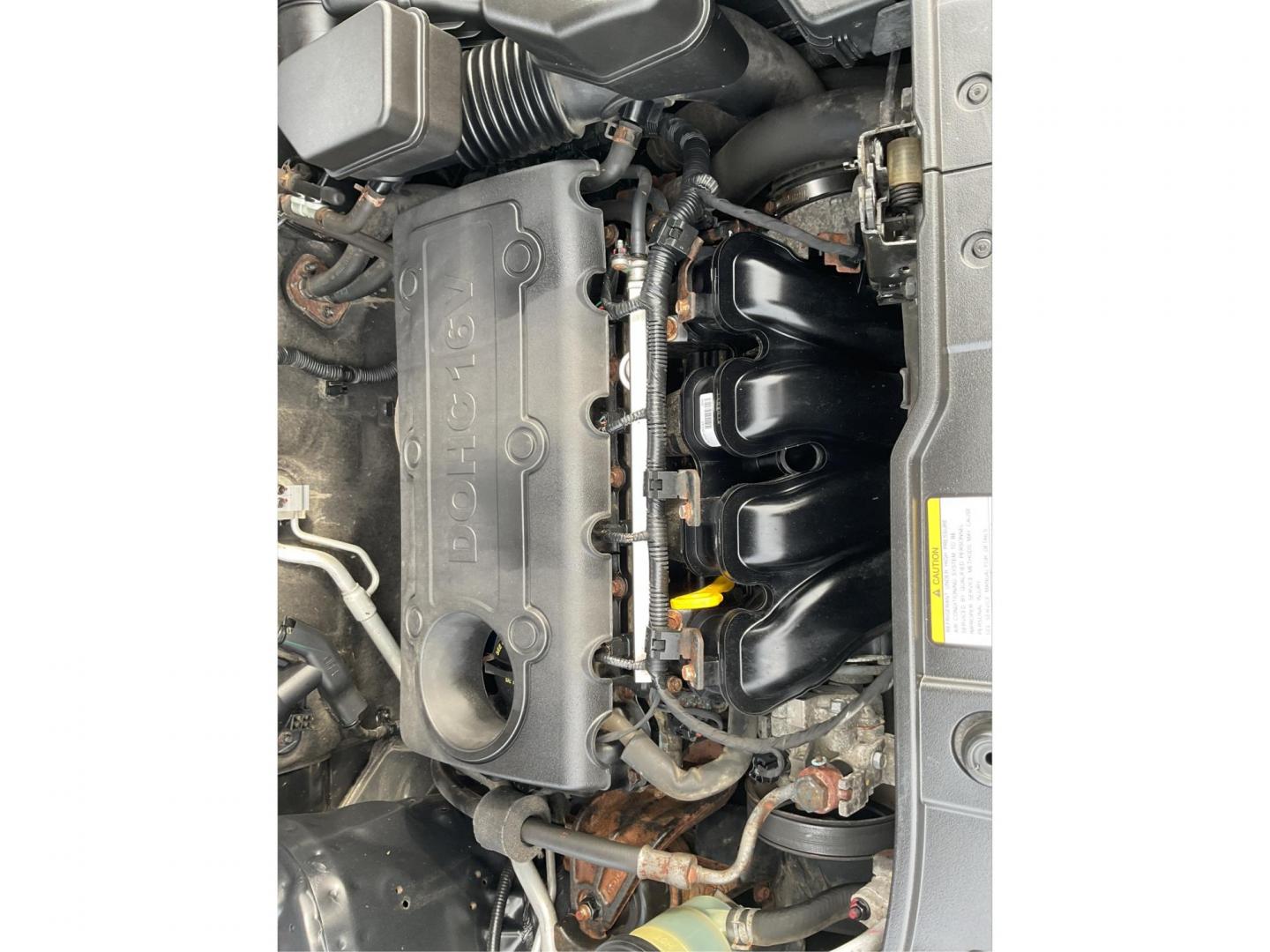 2011 Kia Sorento LX (5XYKT4A10BG) with an 2.4L I-4 DOHC engine, located at 1230 East Main St, Xenia, OH, 45385, (937) 908-9800, 39.688042, -83.910538 - Photo#10