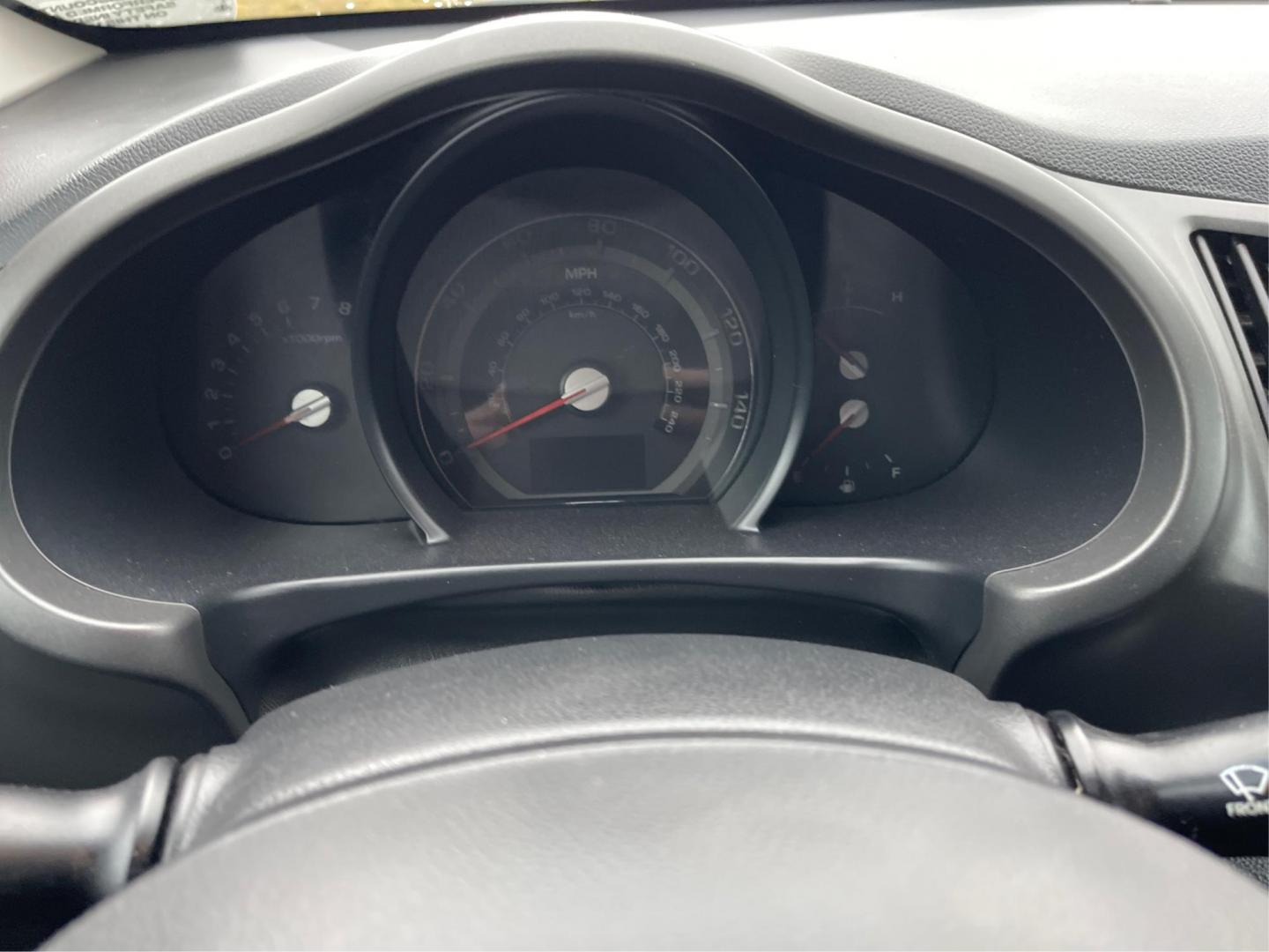 2011 Kia Sportage EX AWD (KNDPCCA29B7) with an 2.4L V6 DOHC 24V engine, 6-Speed Automatic transmission, located at 4508 South Dixie Dr, Moraine, OH, 45439, (937) 908-9800, 39.807072, -84.031563 - Photo#14