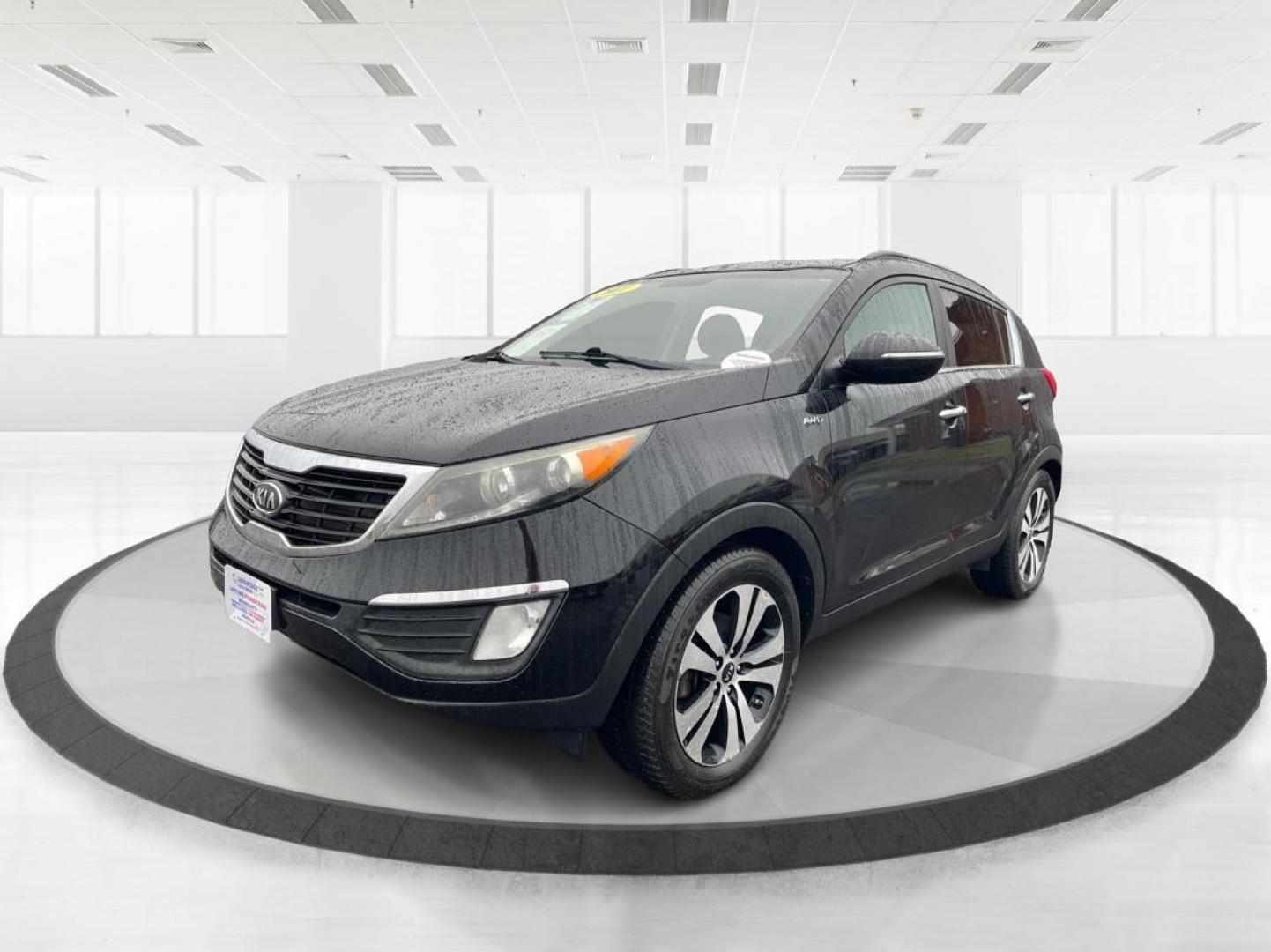 2011 Kia Sportage EX AWD (KNDPCCA29B7) with an 2.4L V6 DOHC 24V engine, 6-Speed Automatic transmission, located at 4508 South Dixie Dr, Moraine, OH, 45439, (937) 908-9800, 39.807072, -84.031563 - Photo#7