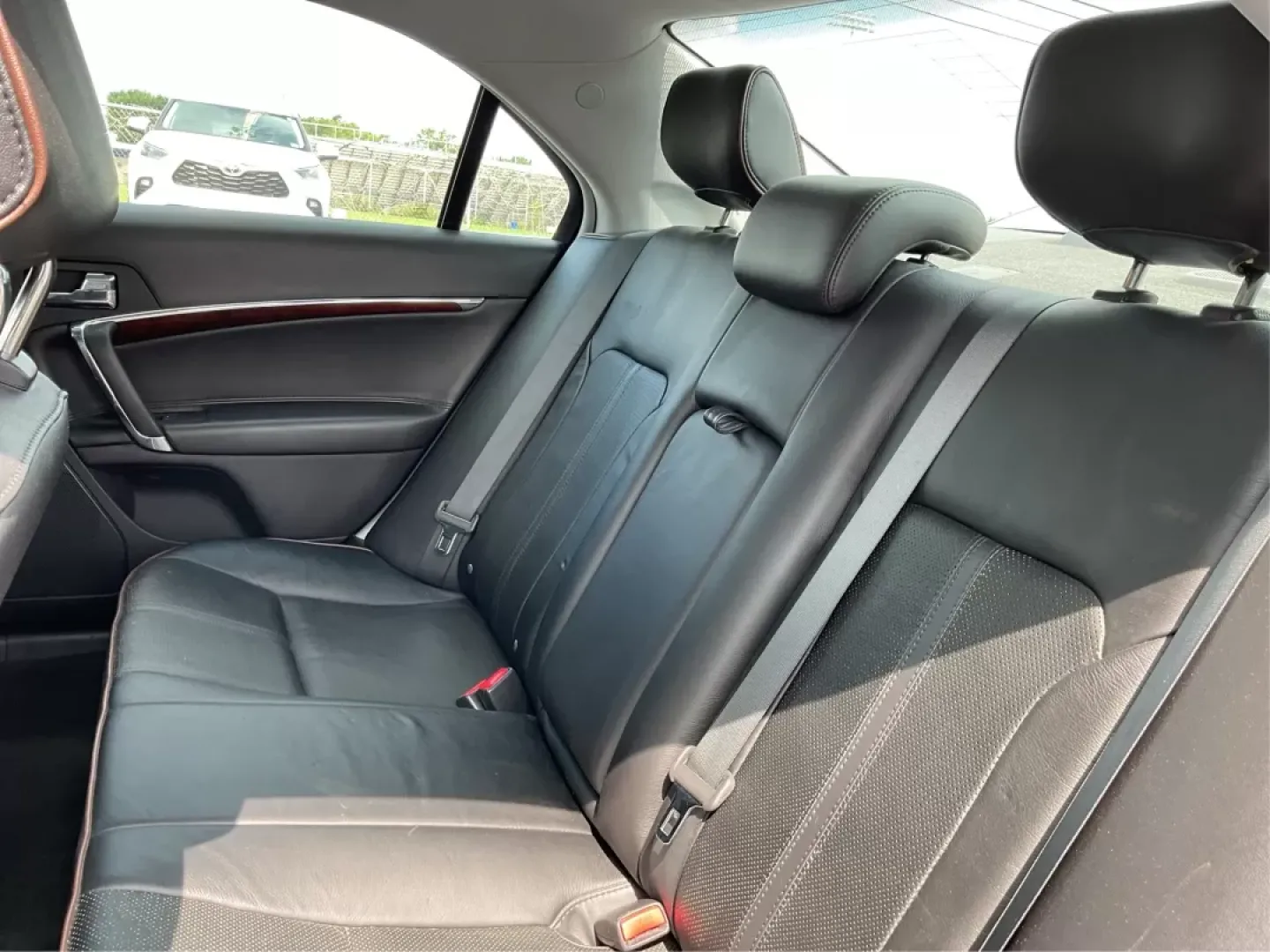 2016 Kia Sorento 2.4L LX (5XYPGDA34GG) with an 2.4L I-4 gasoline direct injection engine, located at 401 Woodman Dr, Riverside, OH, 45431, (937) 908-9800, 39.761024, -84.120956 - Photo#10