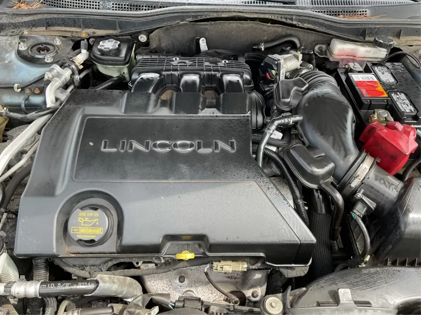 2016 Kia Sorento 2.4L LX (5XYPGDA34GG) with an 2.4L I-4 gasoline direct injection engine, located at 401 Woodman Dr, Riverside, OH, 45431, (937) 908-9800, 39.761024, -84.120956 - Photo#11