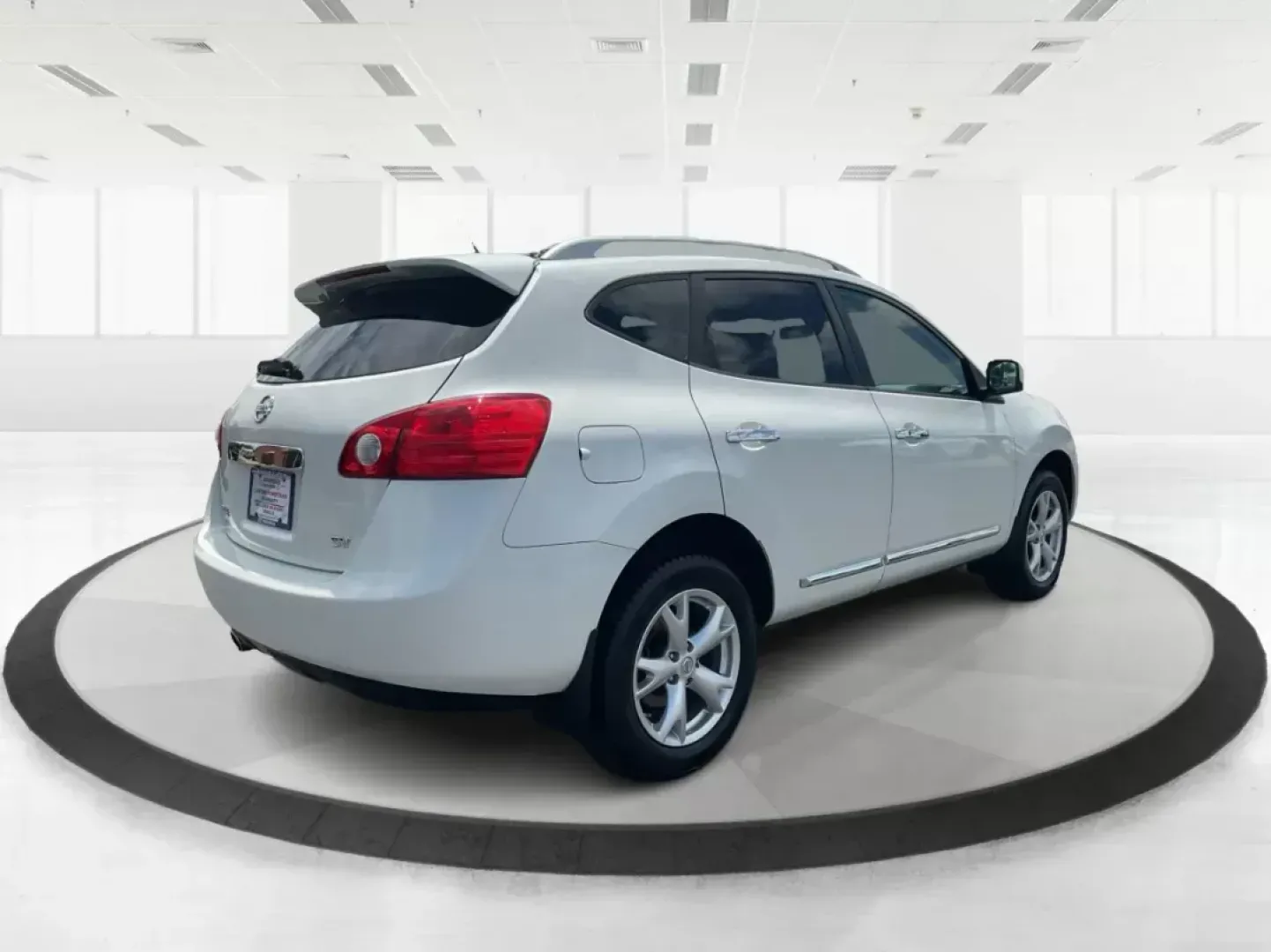 2011 Nissan Rogue SV (JN8AS5MT9BW) with an 2.5L I-4 DOHC engine, located at 401 Woodman Dr, Riverside, OH, 45431, (937) 908-9800, 39.761024, -84.120956 - Photo#2