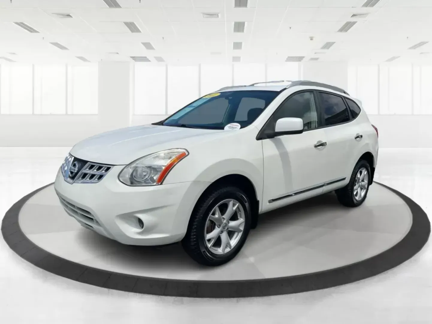 2011 Nissan Rogue SV (JN8AS5MT9BW) with an 2.5L I-4 DOHC engine, located at 401 Woodman Dr, Riverside, OH, 45431, (937) 908-9800, 39.761024, -84.120956 - Photo#7