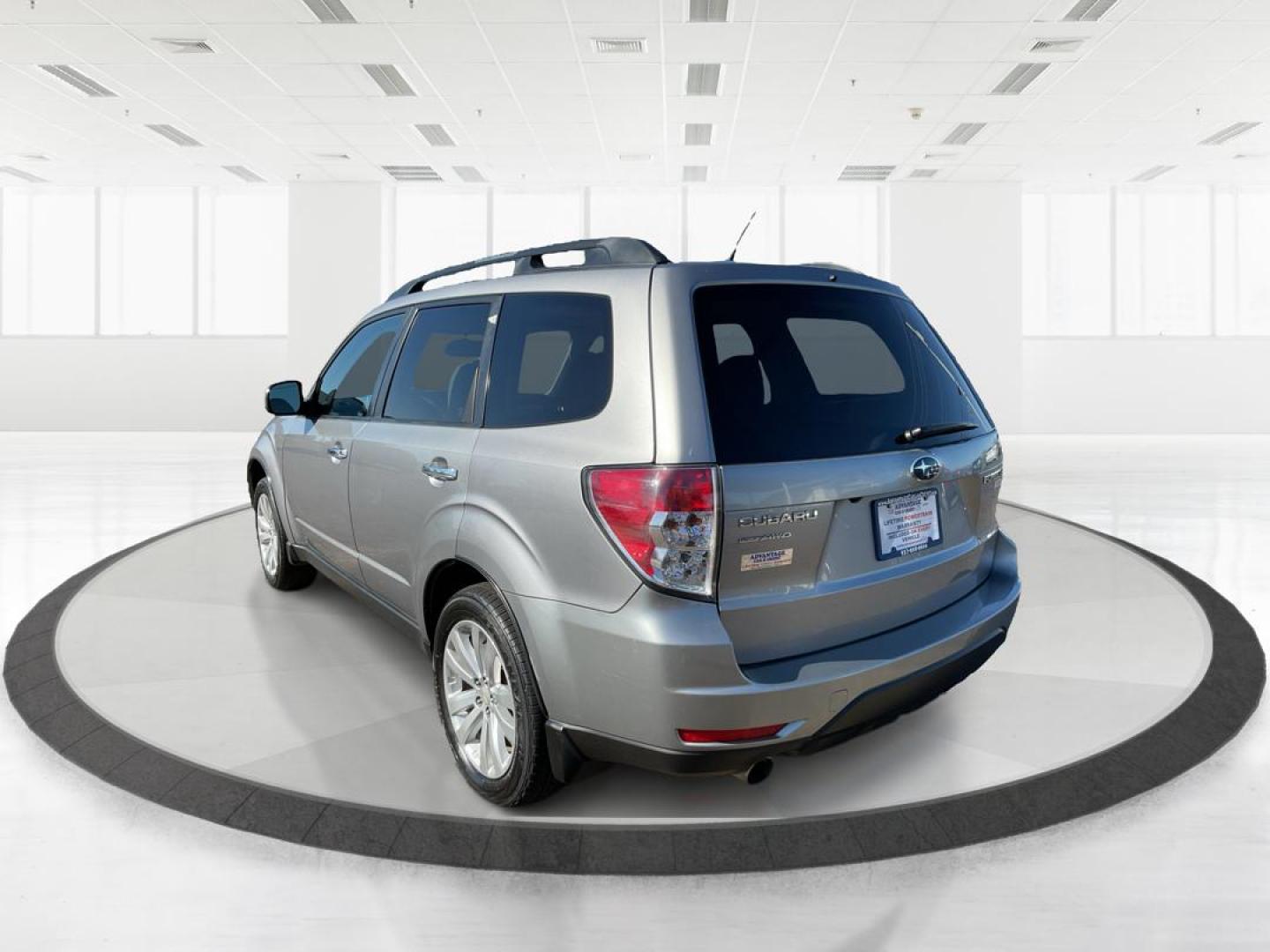 2011 Subaru Forester 2.5X Limited (JF2SHAFC9BH) with an 2.5L H-4 DOHC engine, located at 1230 East Main St, Xenia, OH, 45385, (937) 908-9800, 39.688042, -83.910538 - Photo#4