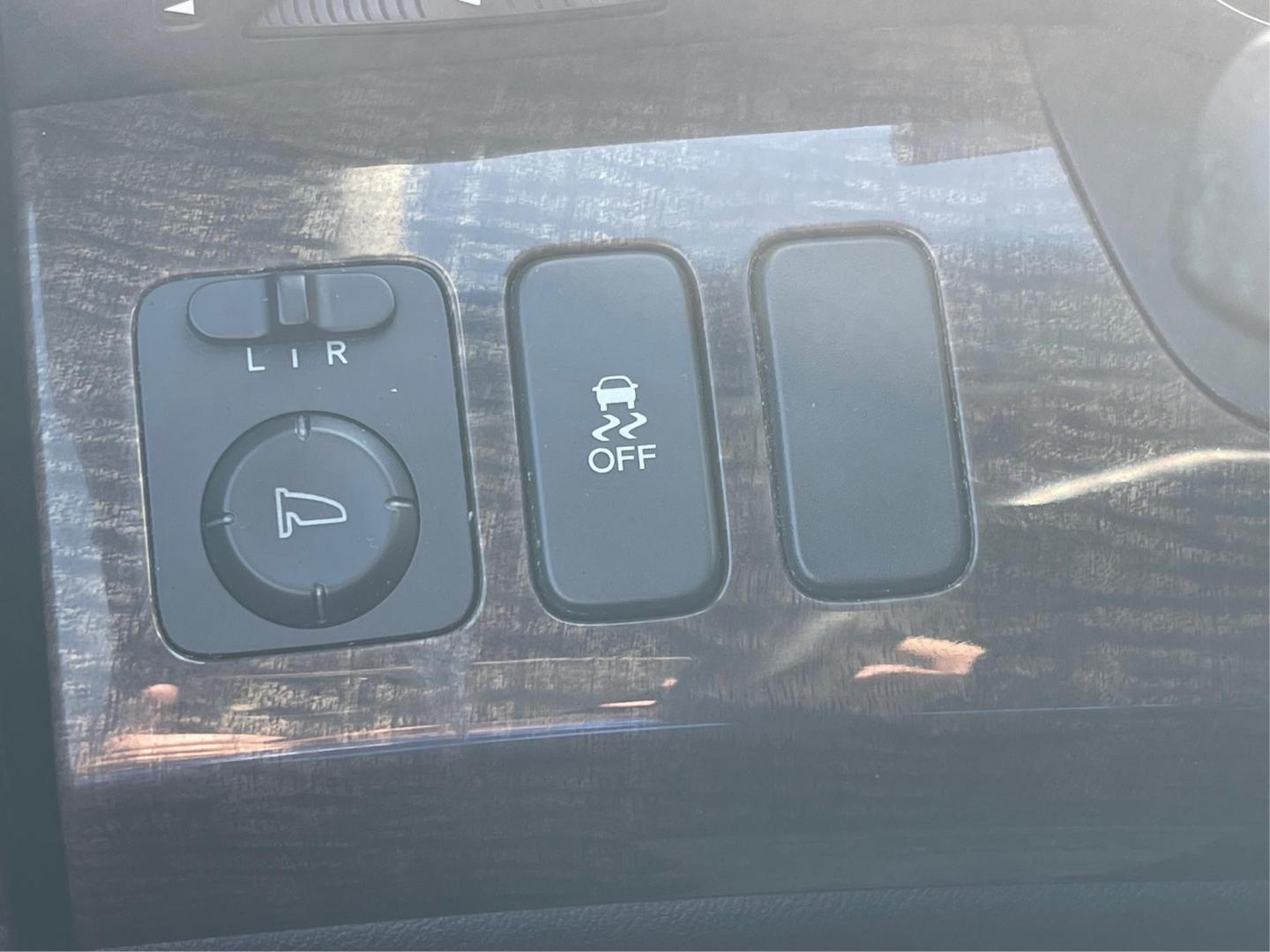 2012 Acura MDX SH-AWD w/Tech (2HNYD2H34CH) with an Other engine, located at 401 Woodman Dr, Riverside, OH, 45431, (937) 908-9800, 39.761024, -84.120956 - Photo#15