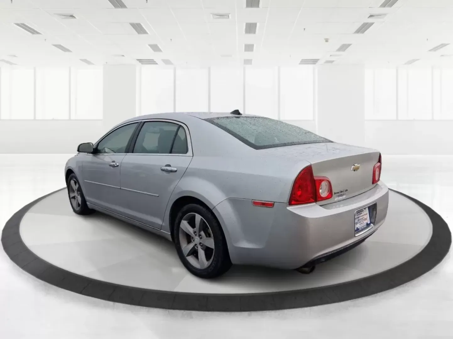 2012 Chevrolet Malibu 2LT (1G1ZD5E06CF) with an Ecotec 2.4L I-4 DOHC engine, located at 1099 N County Rd 25A , Troy, OH, 45373, (937) 908-9800, 40.057041, -84.215462 - Experience the ultimate blend of comfort, style, and reliability with the 2012 Chevrolet Malibu 2LT, a sedan that perfectly suits your everyday lifestyle and weekend adventures. Whether you're commuting to work, shuttling the kids to practice, or planning a road trip to the scenic Miami River, this - Photo#4