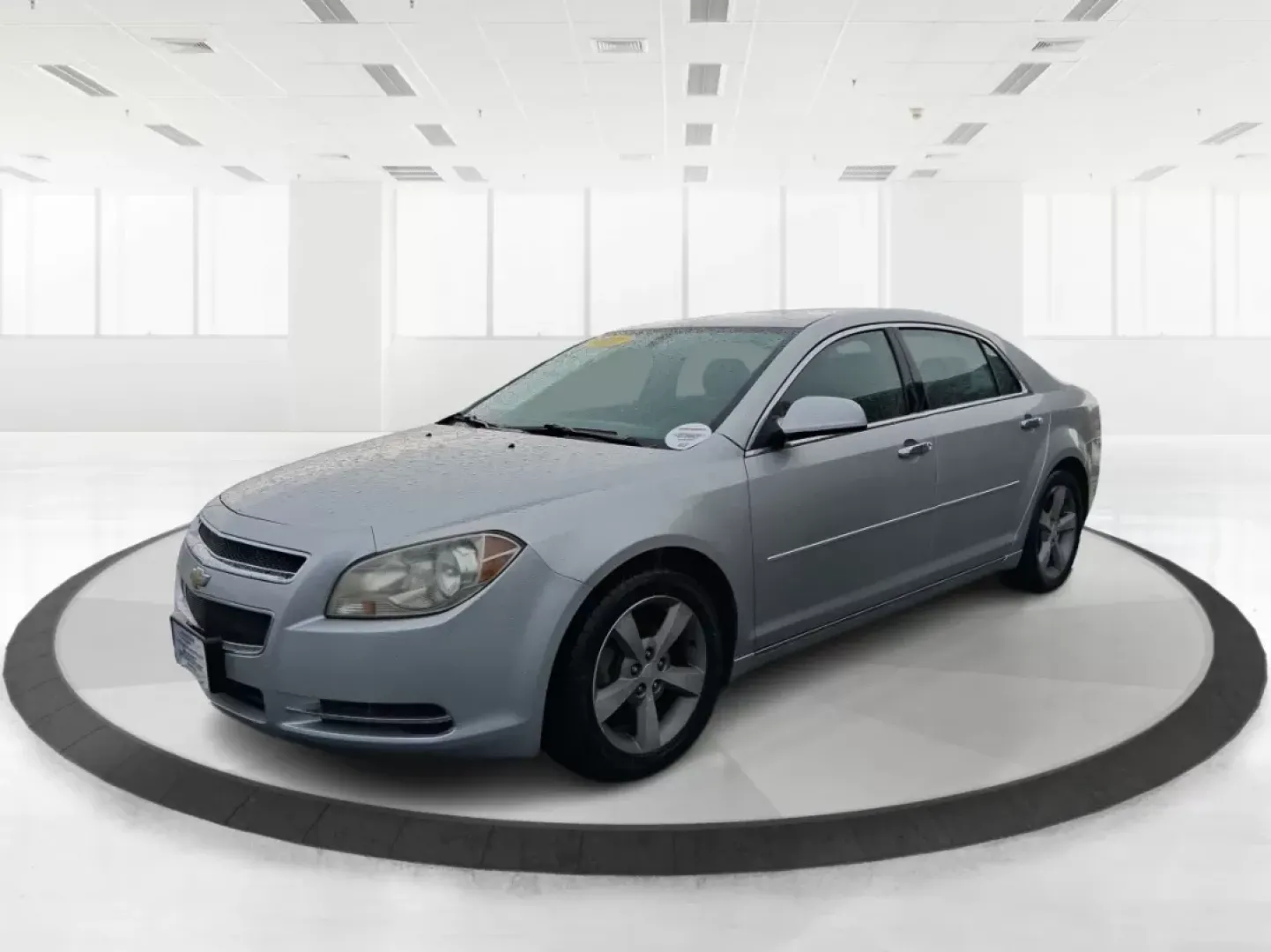 2012 Chevrolet Malibu 2LT (1G1ZD5E06CF) with an Ecotec 2.4L I-4 DOHC engine, located at 1099 N County Rd 25A , Troy, OH, 45373, (937) 908-9800, 40.057041, -84.215462 - Experience the ultimate blend of comfort, style, and reliability with the 2012 Chevrolet Malibu 2LT, a sedan that perfectly suits your everyday lifestyle and weekend adventures. Whether you're commuting to work, shuttling the kids to practice, or planning a road trip to the scenic Miami River, this - Photo#8