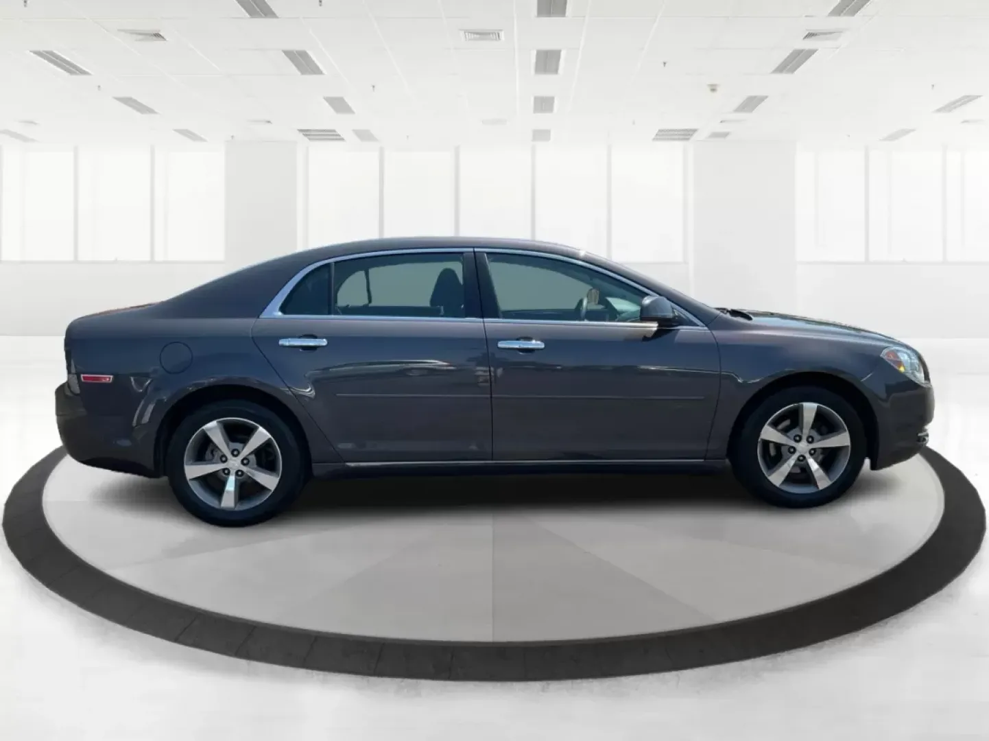 2012 Chevrolet Malibu 1LT (1G1ZC5E0XCF) with an Ecotec 2.4L I-4 DOHC engine, located at 1230 East Main St, Xenia, OH, 45385, (937) 908-9800, 39.688042, -83.910538 - **Discover Your Next Adventure with This 2012 Chevrolet Malibu!** <br /> <br /> Are you searching for the perfect vehicle to elevate your daily commute or family journey? Look no further! The 2012 Chevrolet Malibu 1LT is not just a car; it's a lifestyle enhancer, designed for those who value reliabi - Photo#1