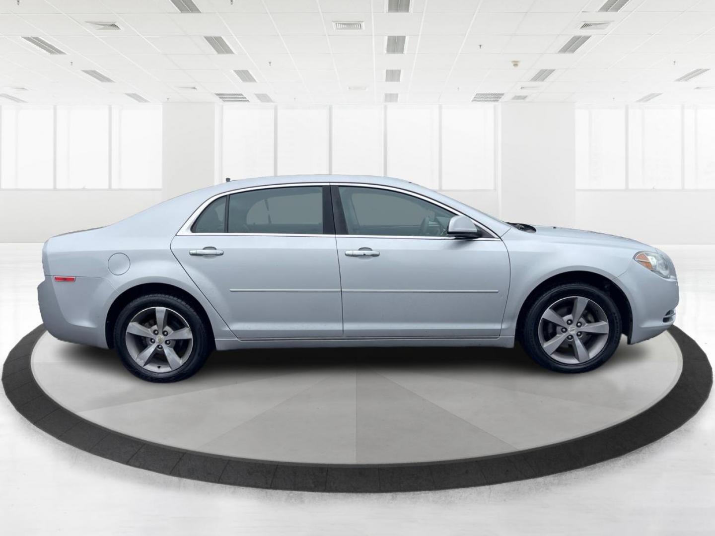 2012 Chevrolet Malibu 1LT (1G1ZC5EU3CF) with an 2.4L L4 DOHC 16V FFV engine, 6-Speed Automatic transmission, located at 1230 East Main St, Xenia, OH, 45385, (937) 908-9800, 39.688042, -83.910538 - Photo#1