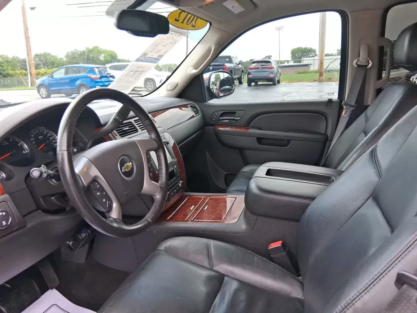 2012 Chevrolet Tahoe LTZ (1GNSKCE09CR) with an Vortec 5.3L V-8 variable valve control engine, located at 8750 N County Rd 25A, Piqua, OH, 45356, (937) 908-9800, 40.164391, -84.232513 - Photo#8
