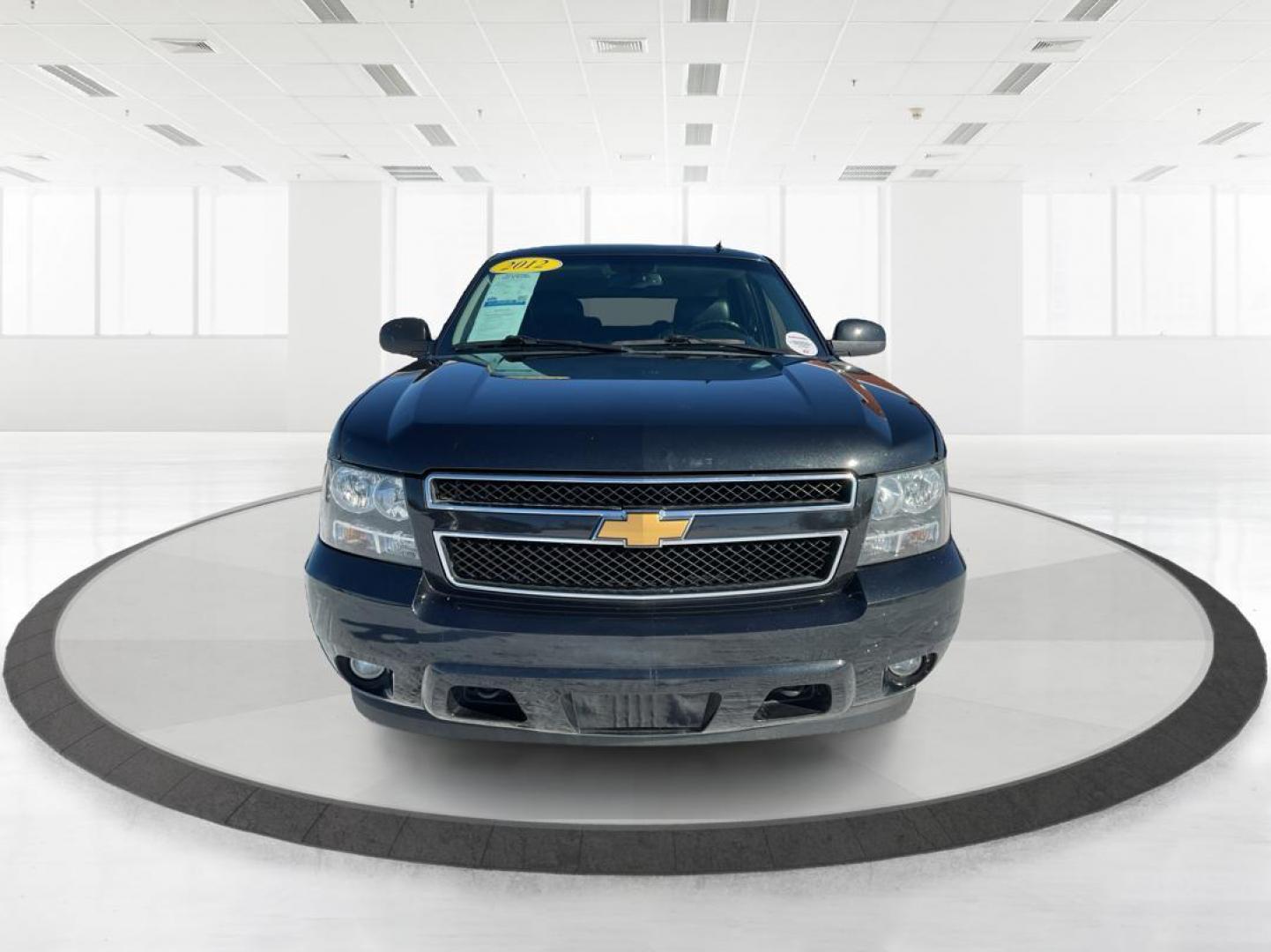 2012 Chevrolet Tahoe LT 4WD (1GNSKBE05CR) with an Other engine, located at 1230 East Main St, Xenia, OH, 45385, (937) 908-9800, 39.688042, -83.910538 - Photo#6