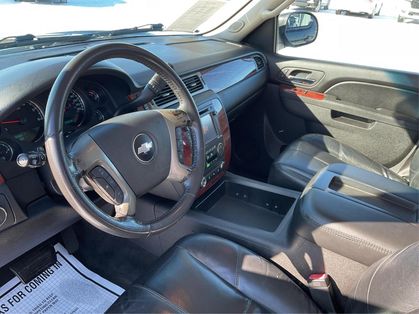 2012 Chevrolet Tahoe LT 4WD (1GNSKBE05CR) with an Other engine, located at 1230 East Main St, Xenia, OH, 45385, (937) 908-9800, 39.688042, -83.910538 - Photo#8