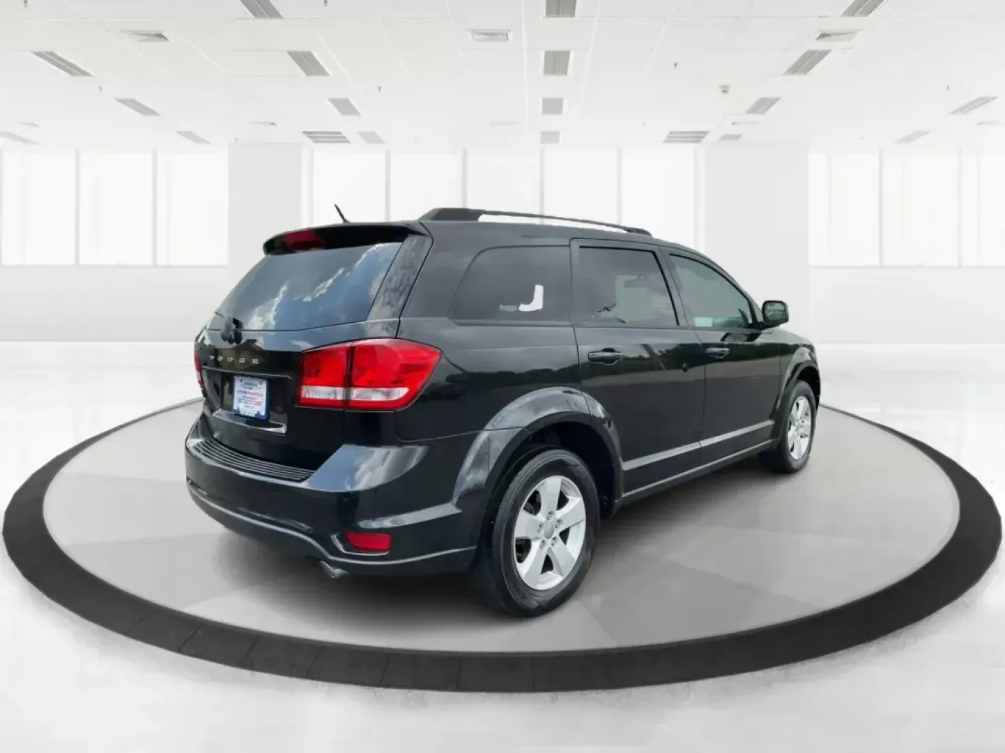 2012 Dodge Journey SXT (3C4PDCBG5CT) with an 2.4L I-4 DOHC engine, located at 401 Woodman Dr, Riverside, OH, 45431, (937) 908-9800, 39.761024, -84.120956 - Photo#2