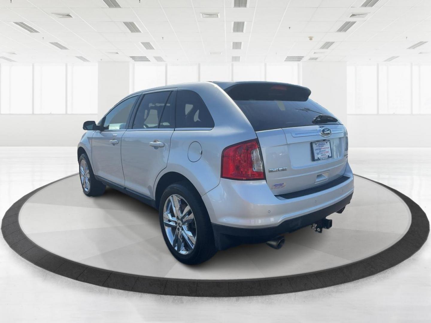 2012 Ford Edge Limited (2FMDK4KC8CB) with an 3.5L V-6 DOHC engine, located at 1230 East Main St, Xenia, OH, 45385, (937) 908-9800, 39.688042, -83.910538 - Photo#4