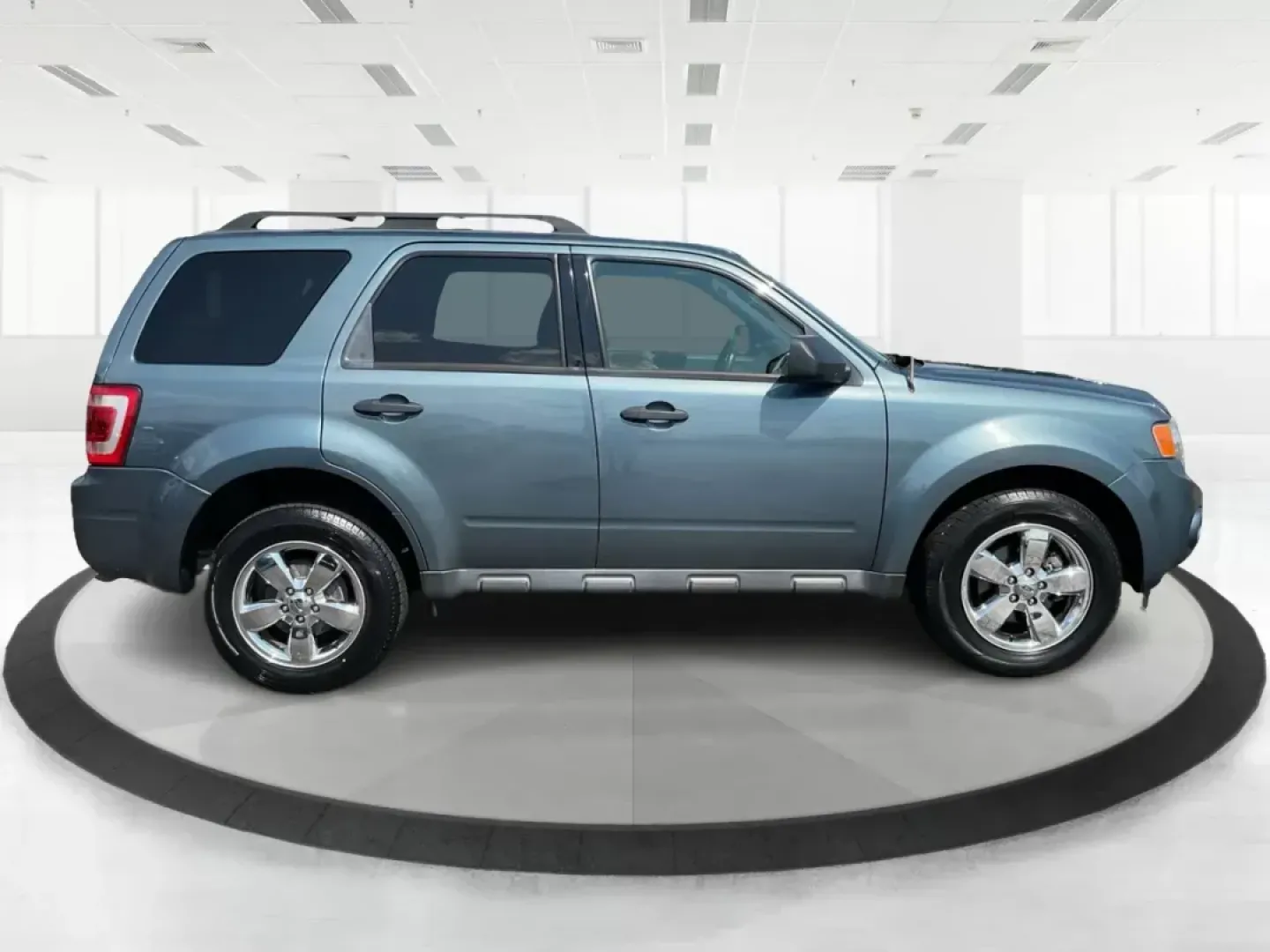 2012 Ford Escape XLT (1FMCU0DG7CK) with an Other engine, located at 1184 Kauffman Ave, Fairborn, OH, 45324, (937) 908-9800, 39.807072, -84.031563 - Photo#1