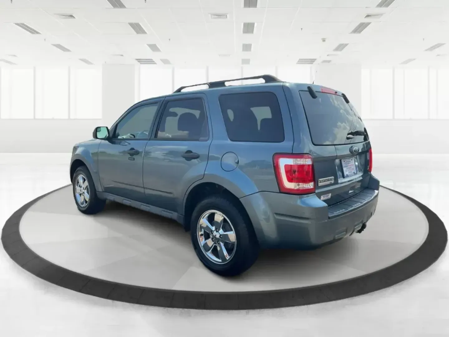 2012 Ford Escape XLT (1FMCU0DG7CK) with an Other engine, located at 1184 Kauffman Ave, Fairborn, OH, 45324, (937) 908-9800, 39.807072, -84.031563 - Photo#4