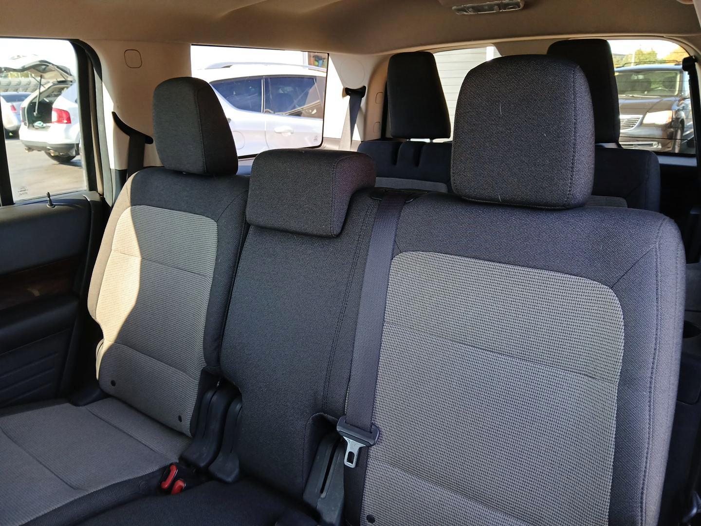 2012 Ford Flex SEL FWD (2FMGK5CC2CB) with an 3.5L V6 DOHC 24V engine, 6-Speed Automatic Overdrive transmission, located at 1951 S Dayton Lakeview Rd., New Carlisle, OH, 45344, (937) 908-9800, 39.890999, -84.050255 - Photo#9