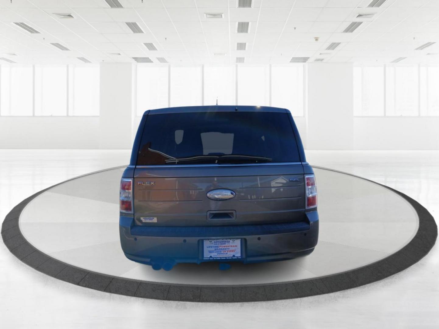 2012 Ford Flex SEL FWD (2FMGK5CC2CB) with an 3.5L V6 DOHC 24V engine, 6-Speed Automatic Overdrive transmission, located at 1951 S Dayton Lakeview Rd., New Carlisle, OH, 45344, (937) 908-9800, 39.890999, -84.050255 - Photo#3