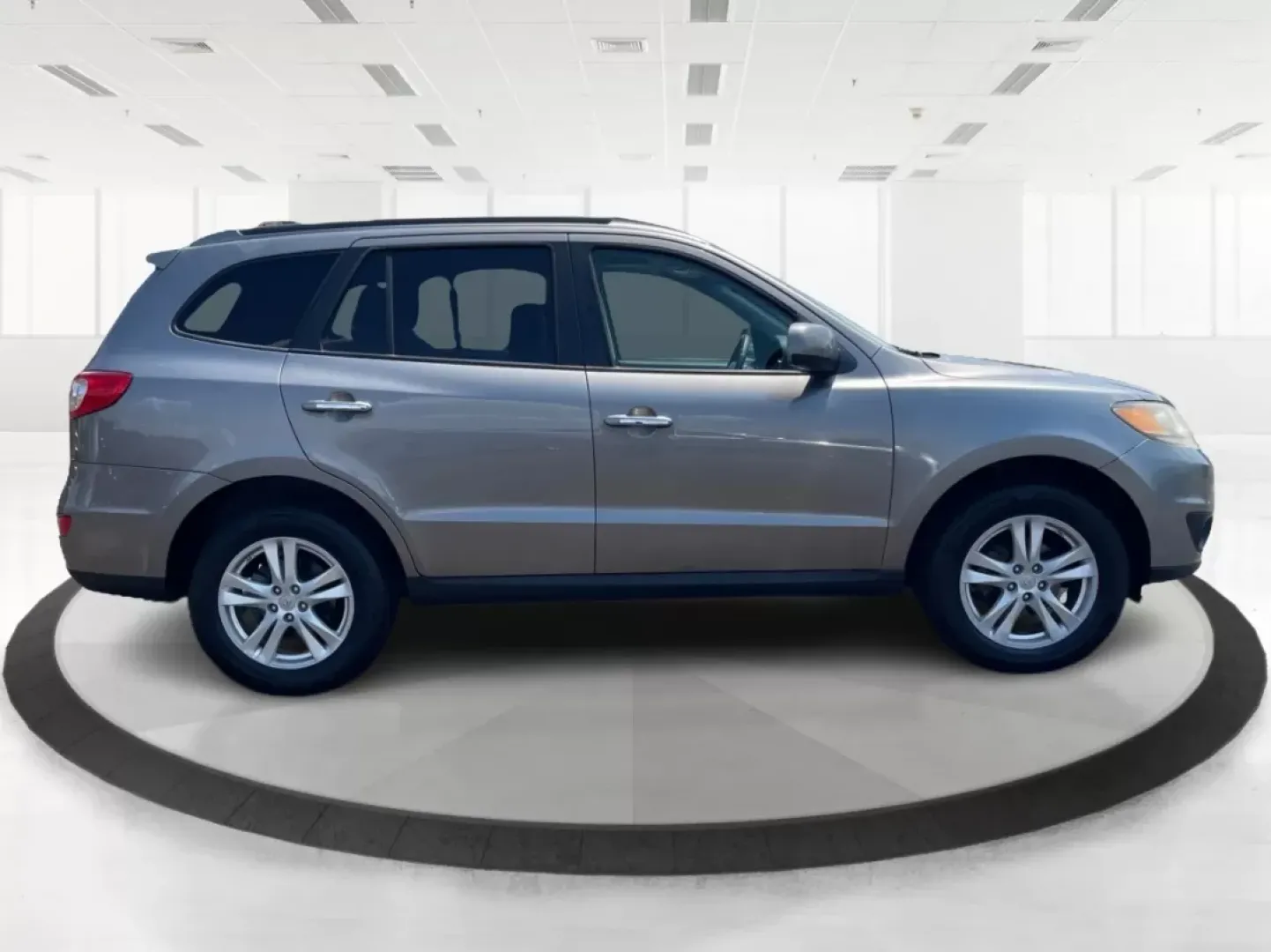 2012 Hyundai Santa Fe Limited V6 (5XYZKDAG0CG) with an 3.5L V-6 DOHC engine, located at 4508 South Dixie Dr, Moraine, OH, 45439, (937) 908-9800, 39.807072, -84.031563 - Photo#1