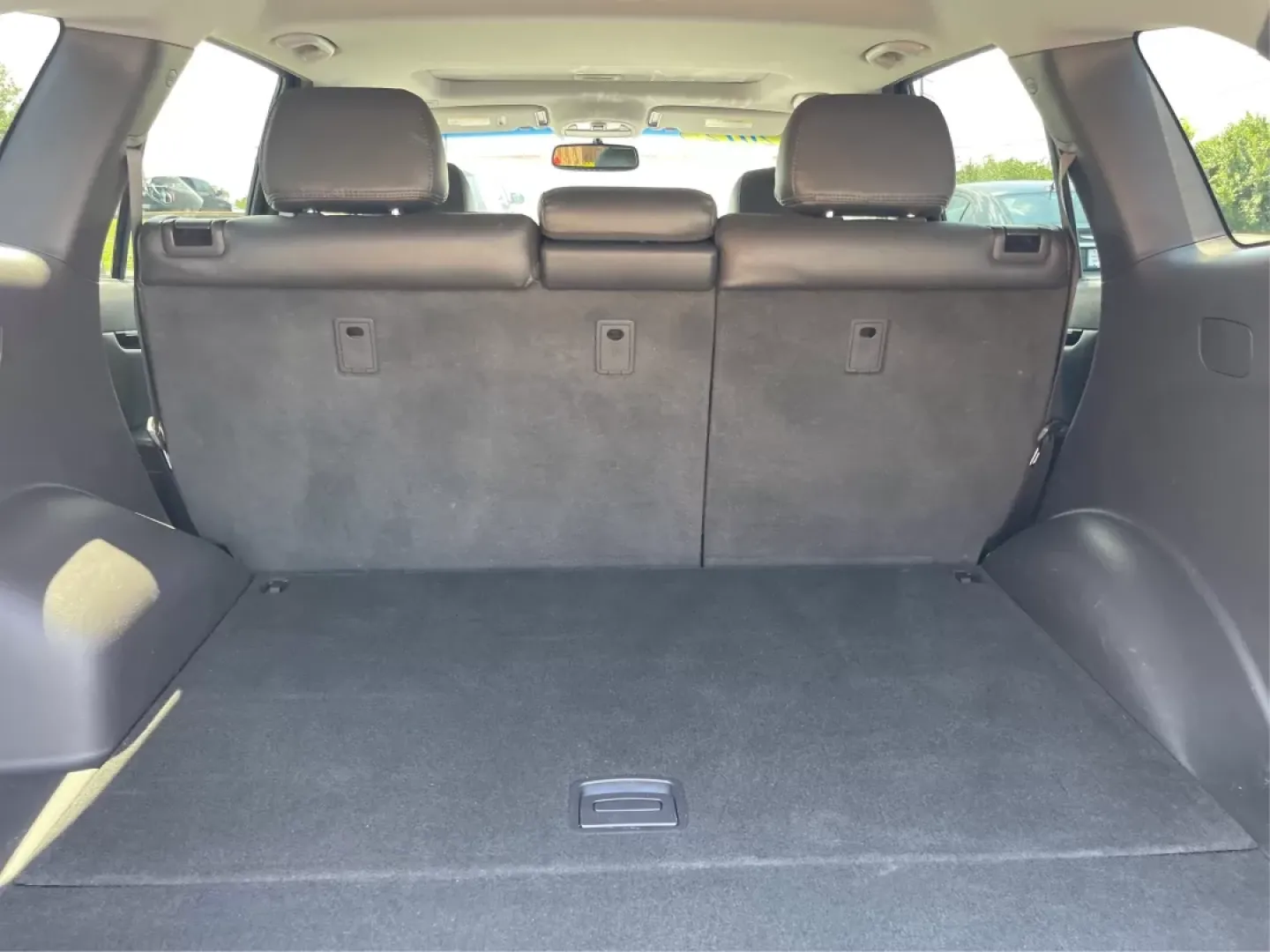2012 Hyundai Santa Fe Limited V6 (5XYZKDAG0CG) with an 3.5L V-6 DOHC engine, located at 4508 South Dixie Dr, Moraine, OH, 45439, (937) 908-9800, 39.807072, -84.031563 - Photo#10