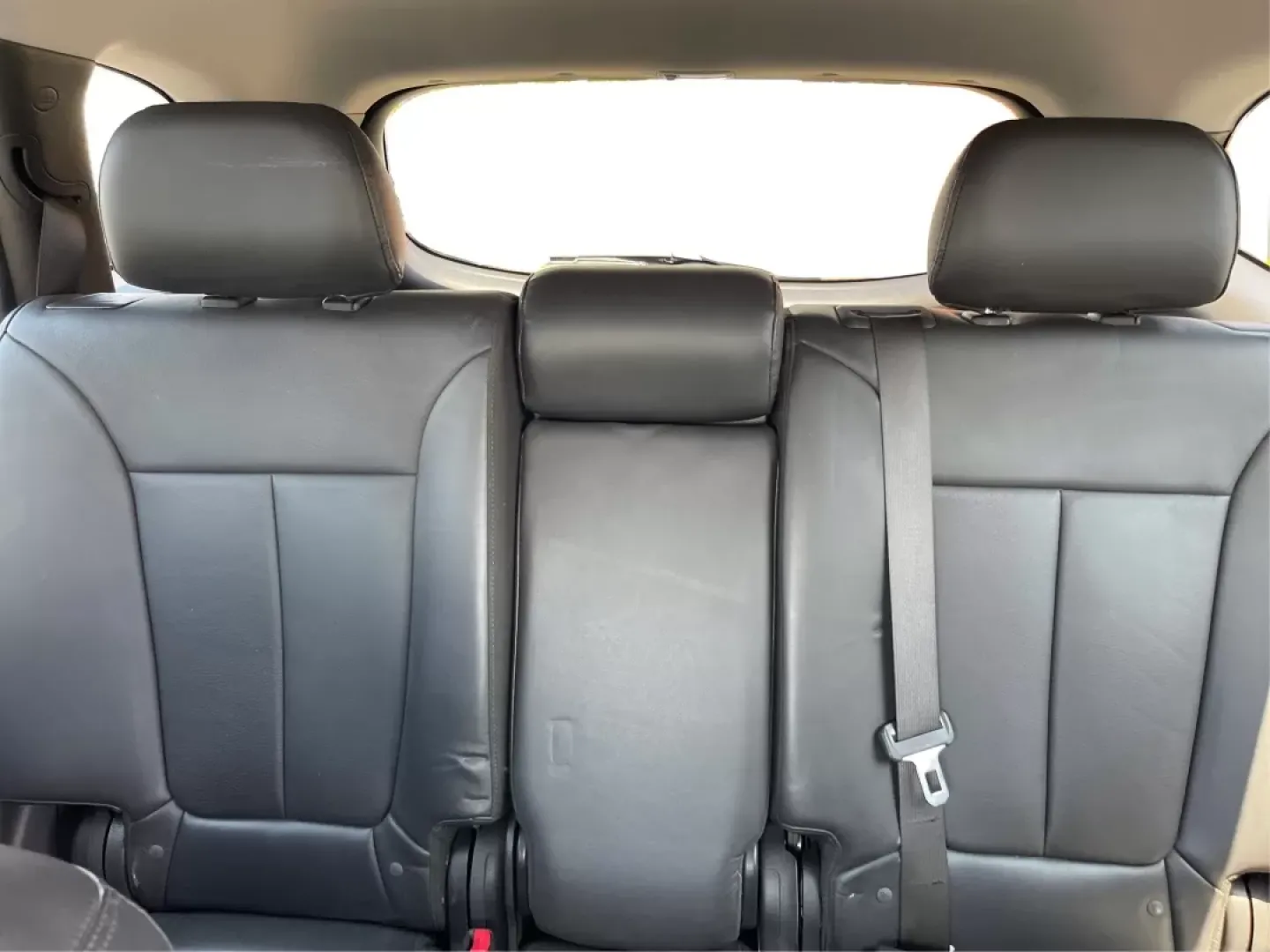 2012 Hyundai Santa Fe Limited V6 (5XYZKDAG0CG) with an 3.5L V-6 DOHC engine, located at 4508 South Dixie Dr, Moraine, OH, 45439, (937) 908-9800, 39.807072, -84.031563 - Photo#12